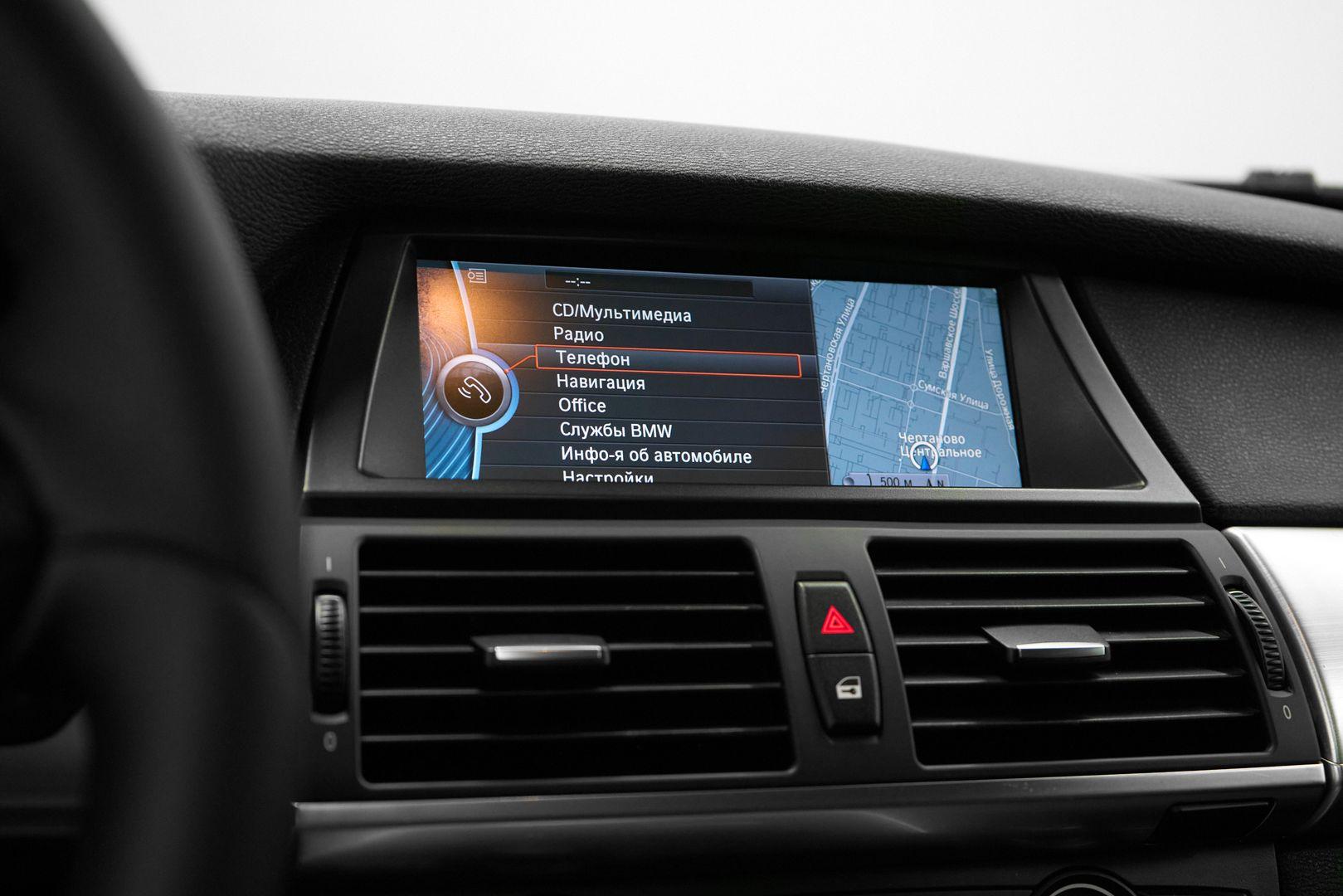 BMW X5 2010, черный