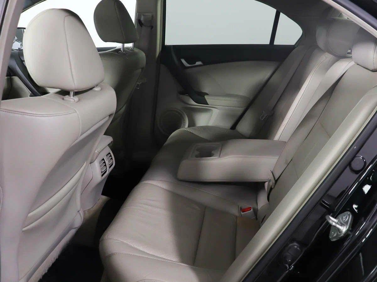 Honda Accord 2010, черный