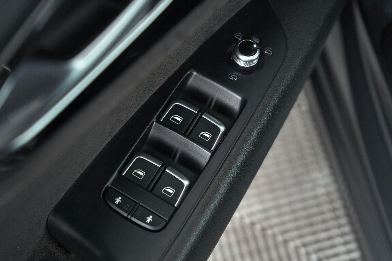Audi A7 2013, серый