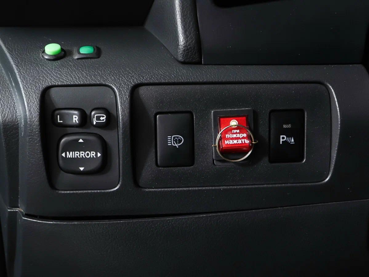 Toyota Camry 2011, черный