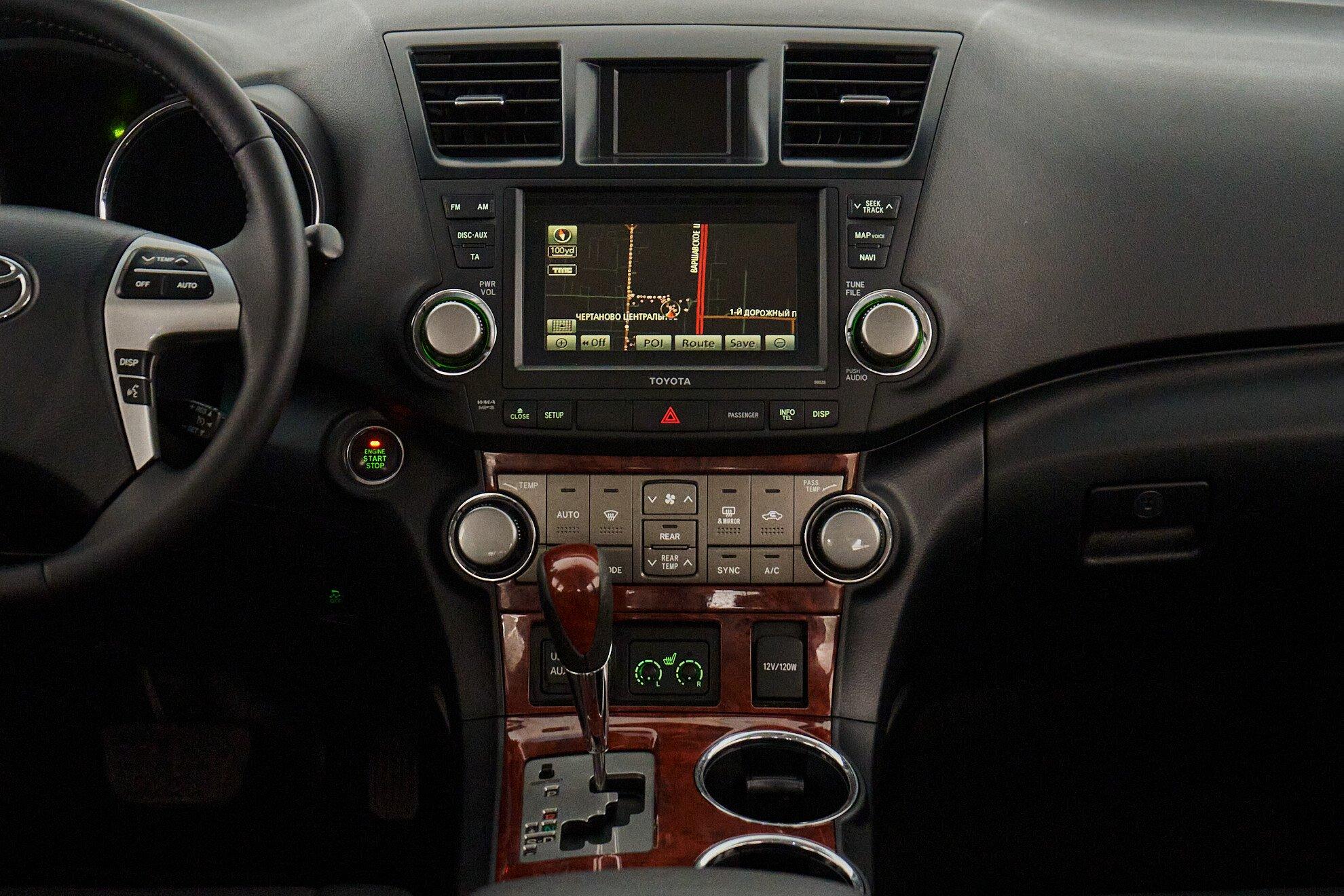 Toyota Highlander 2012, черный