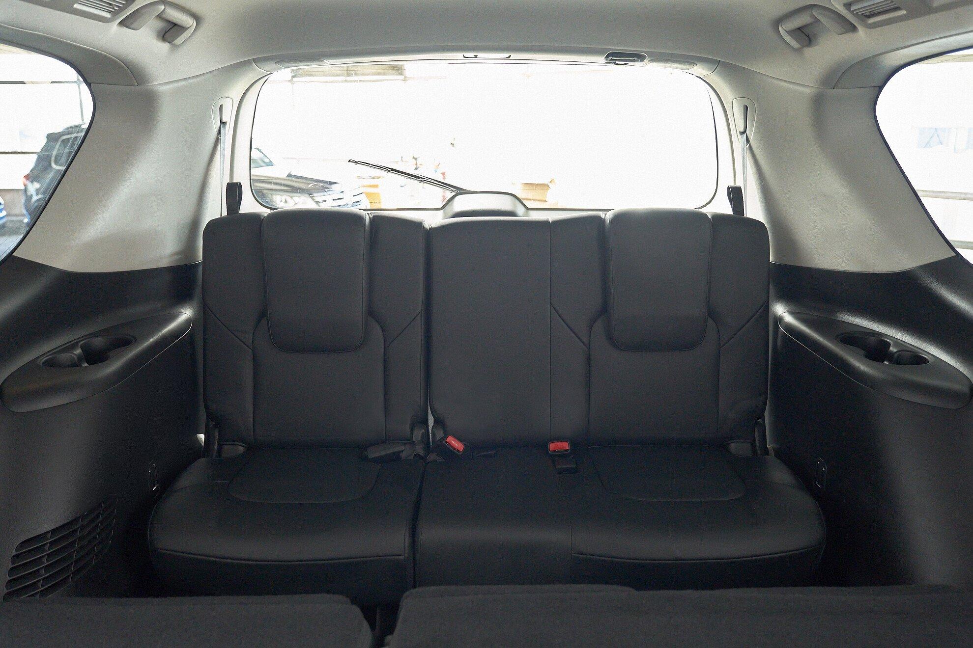 Nissan Patrol 2010, черный