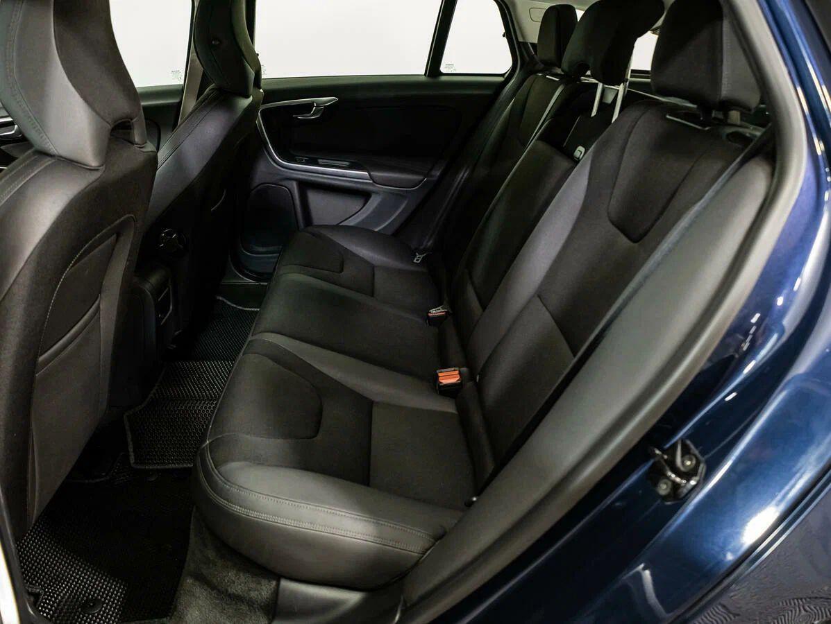 Volvo V60 2011, синий