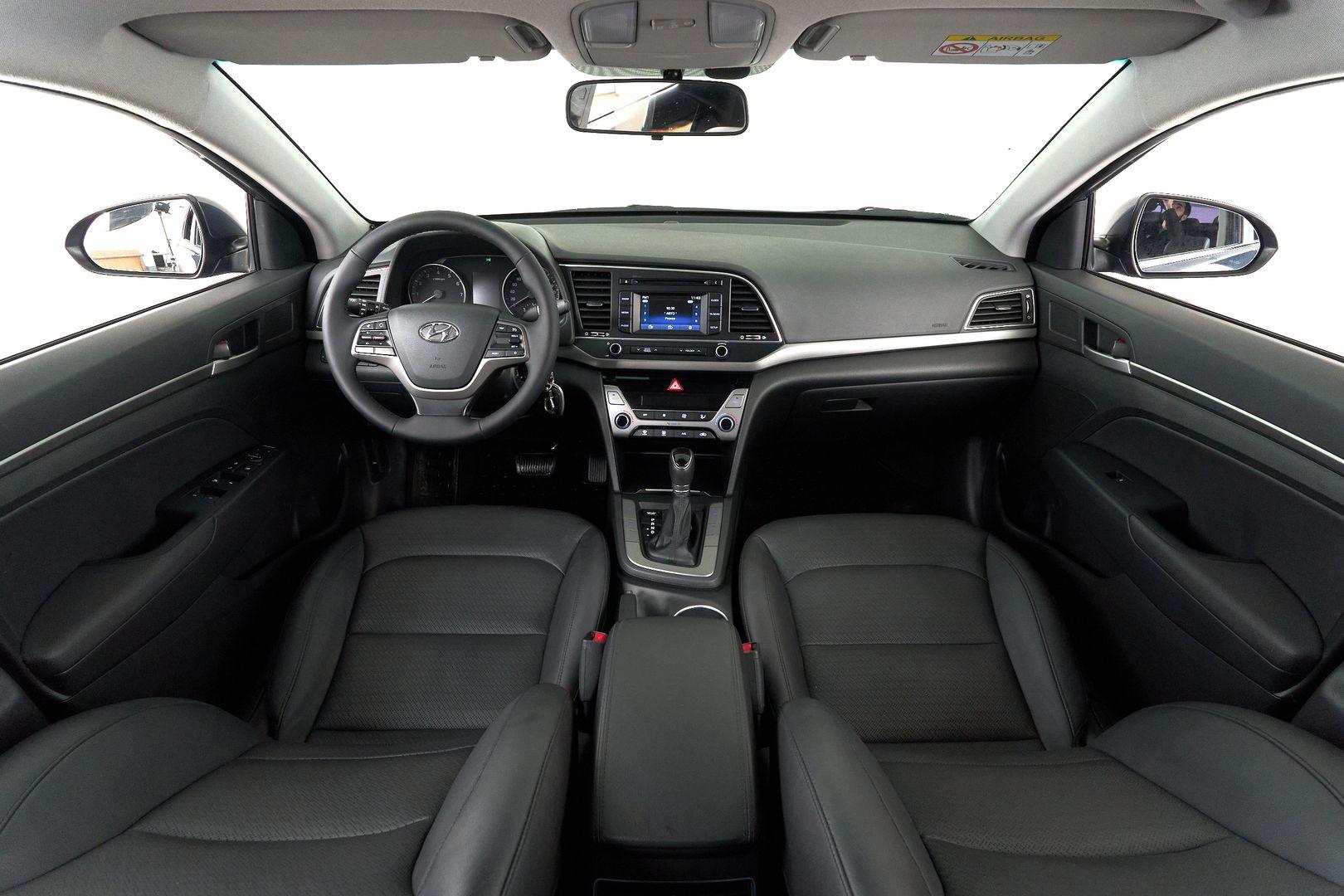 Hyundai Elantra 2016, голубой