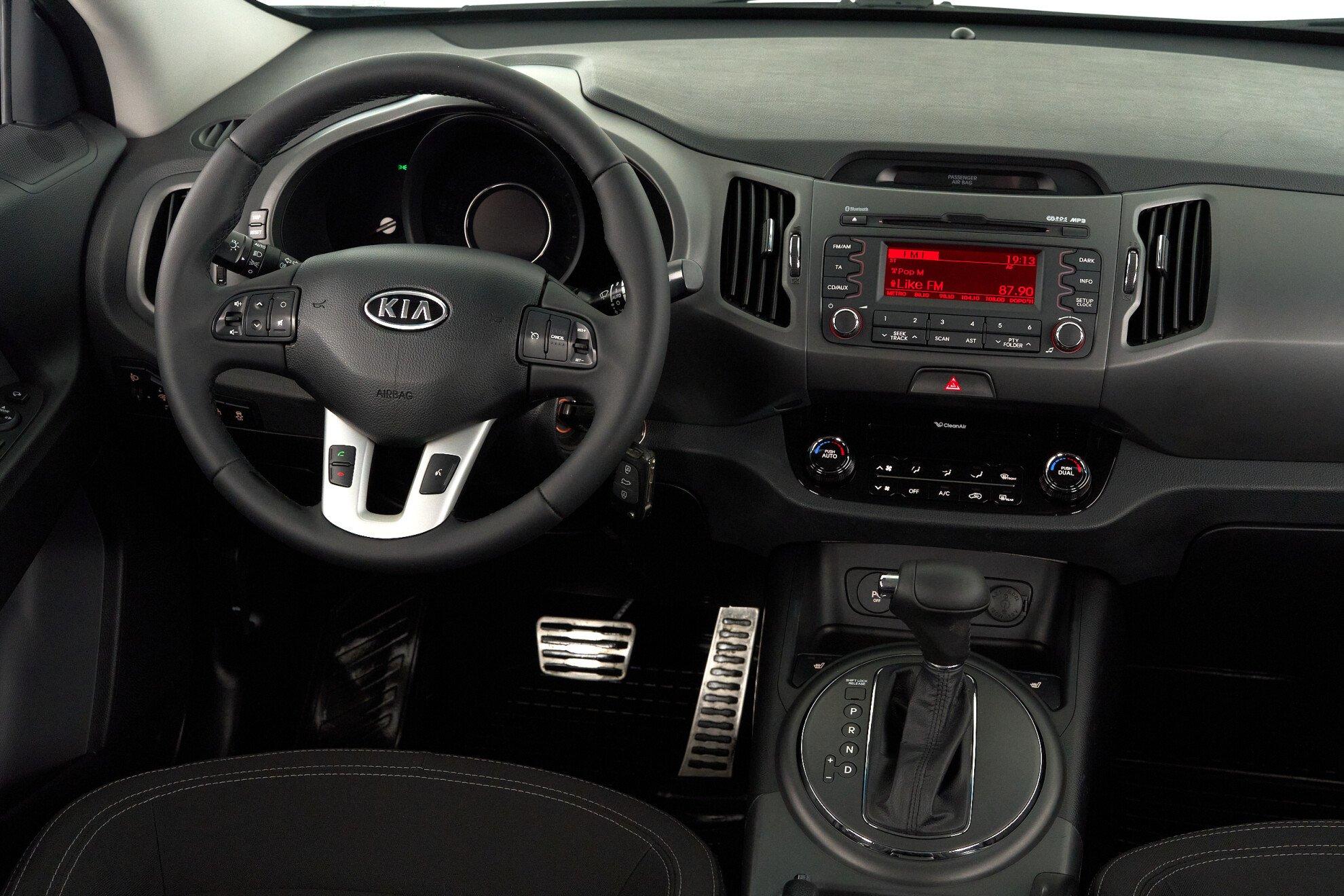 Kia Sportage 2012, черный