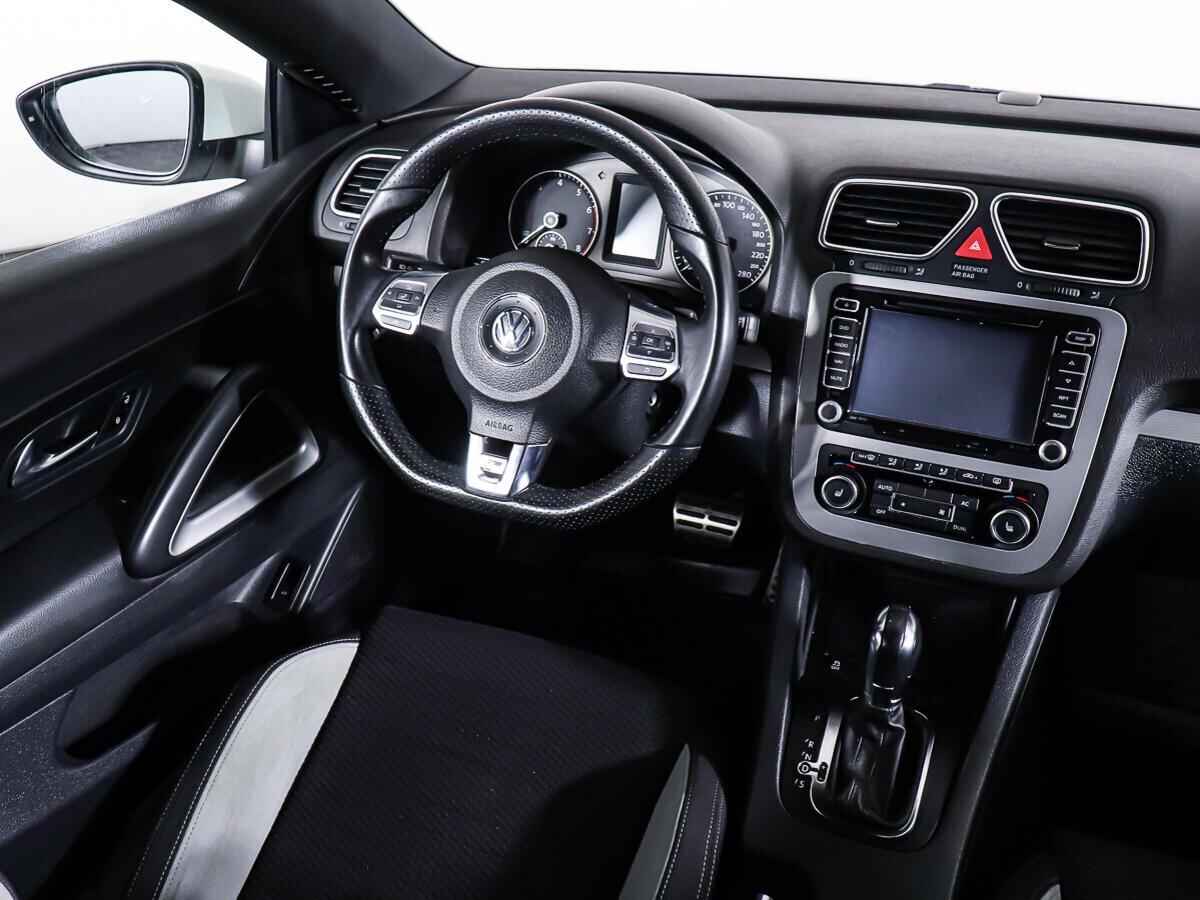 Volkswagen Scirocco 2014, белый