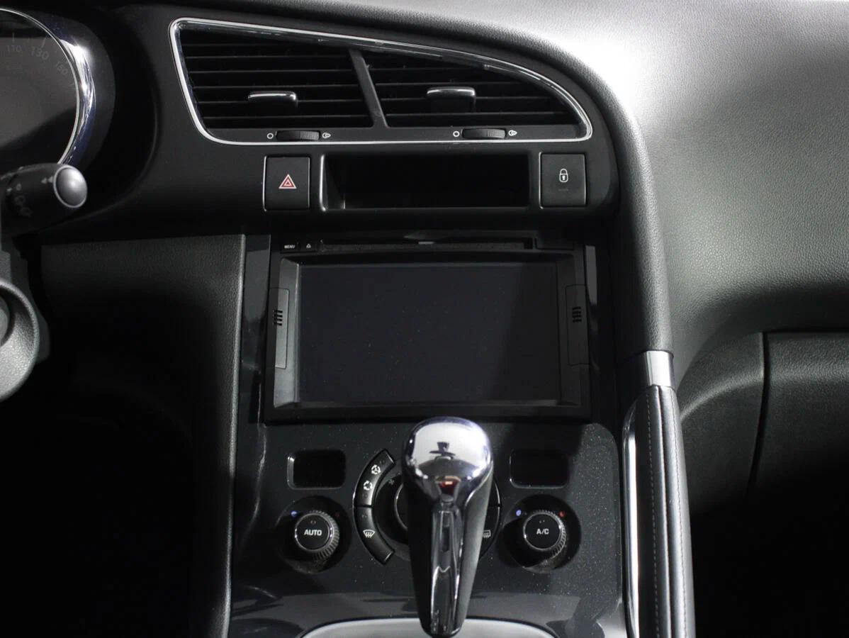 Peugeot 3008 2014, белый