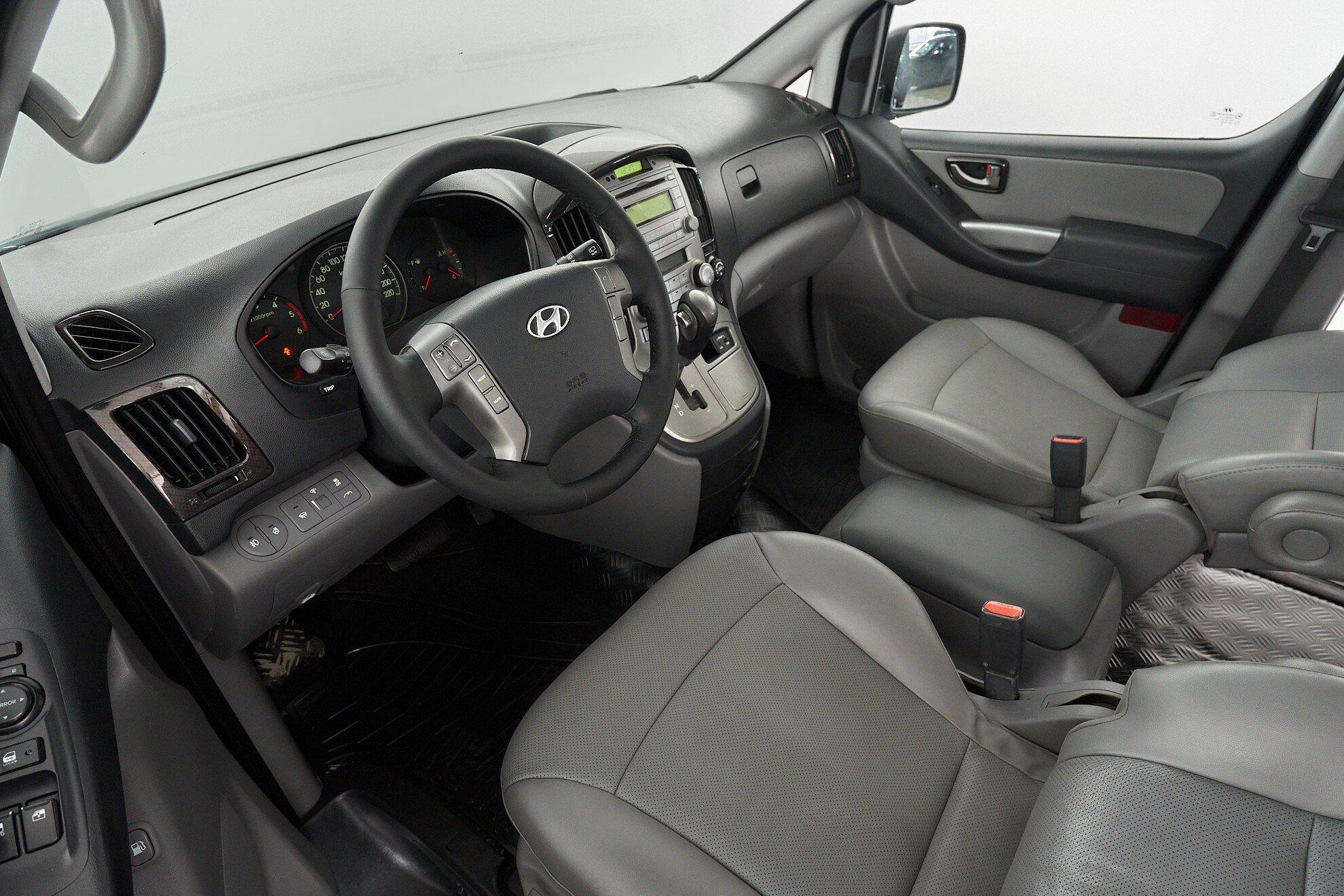 Hyundai Grand Starex 2014, черный