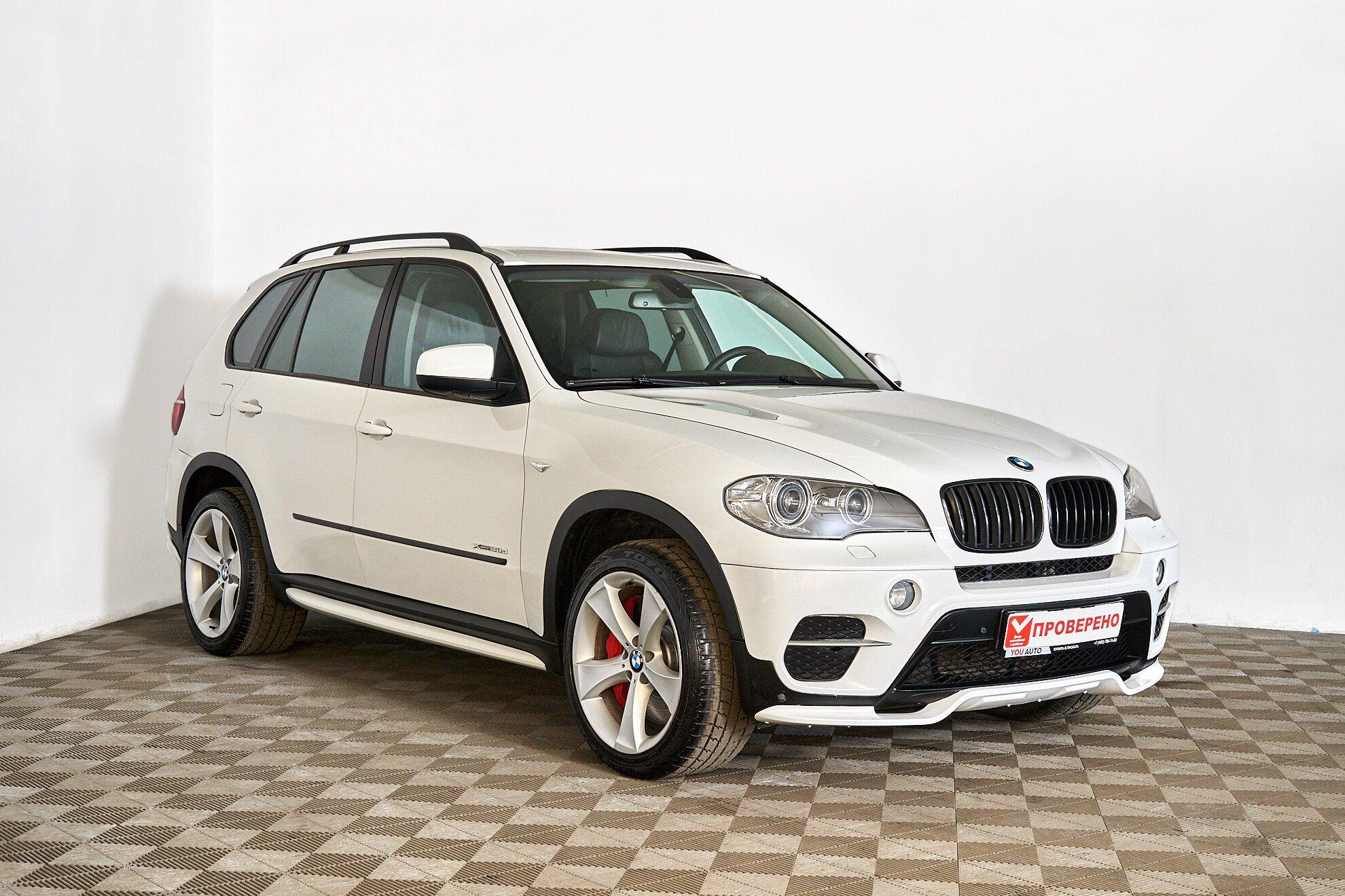 BMW X5 2011, белый