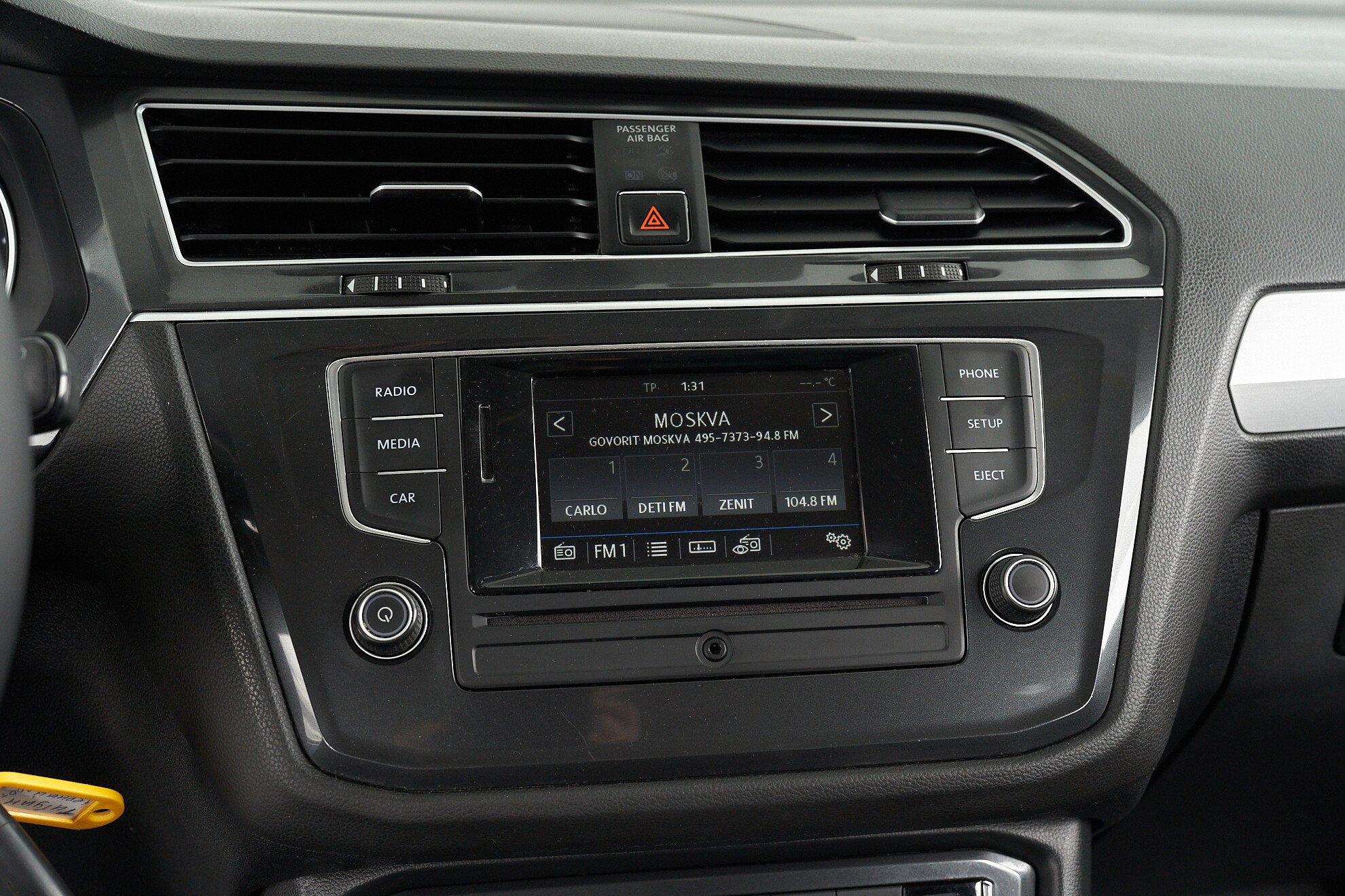 Volkswagen Tiguan 2017, черный
