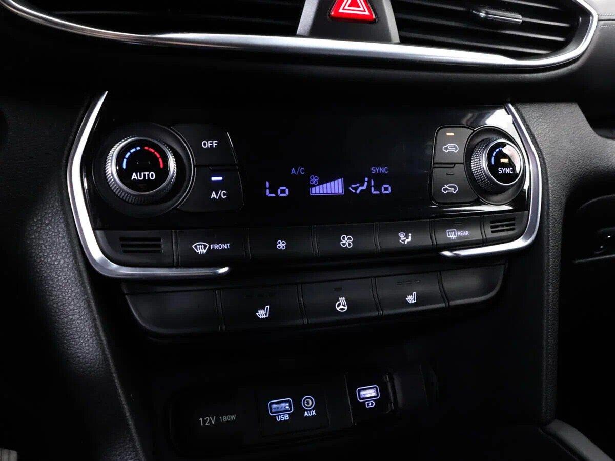 Hyundai Santa Fe 2018, белый