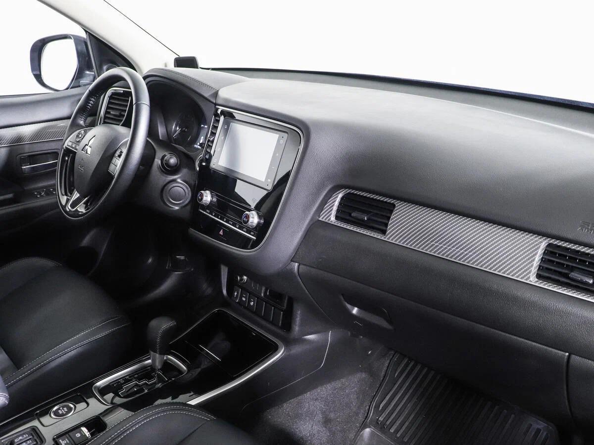 Mitsubishi Outlander 2022, синий