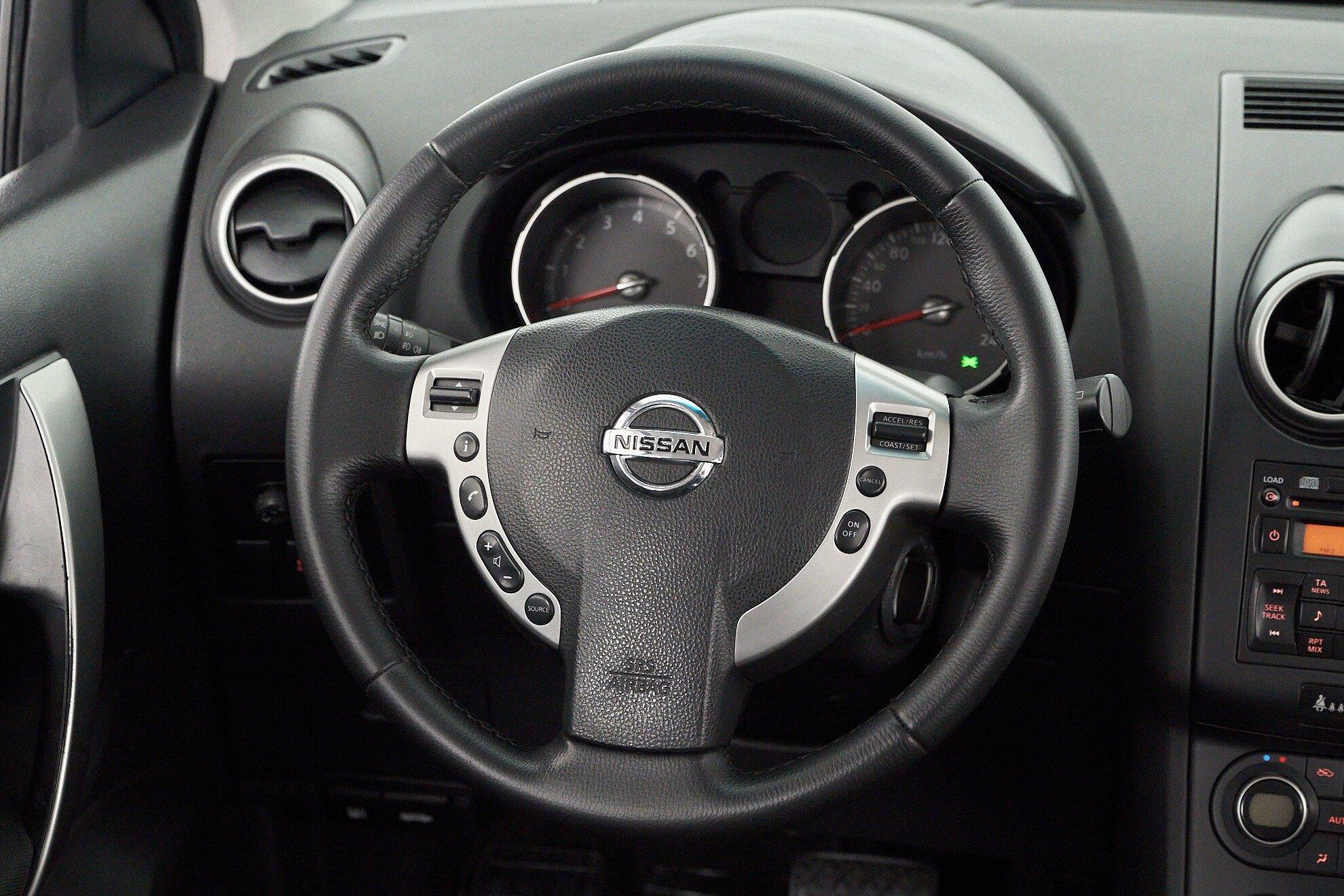 Nissan Qashqai+2 2008, серебряный