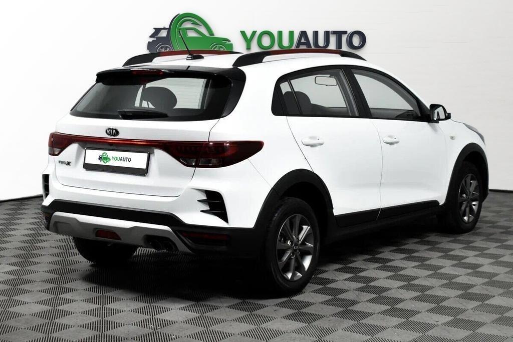 Kia Rio 2022, белый