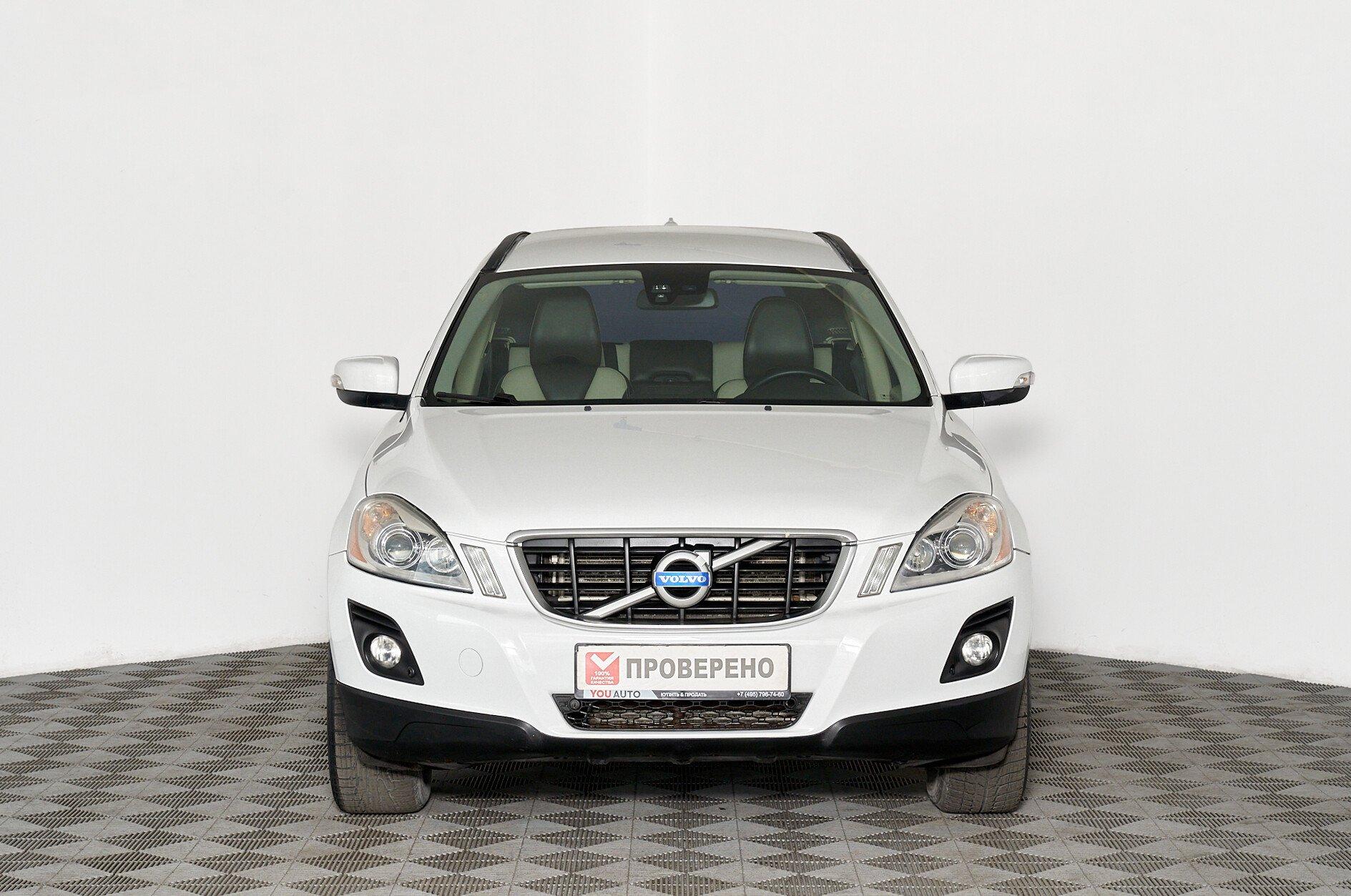Volvo XC60 2011, белый