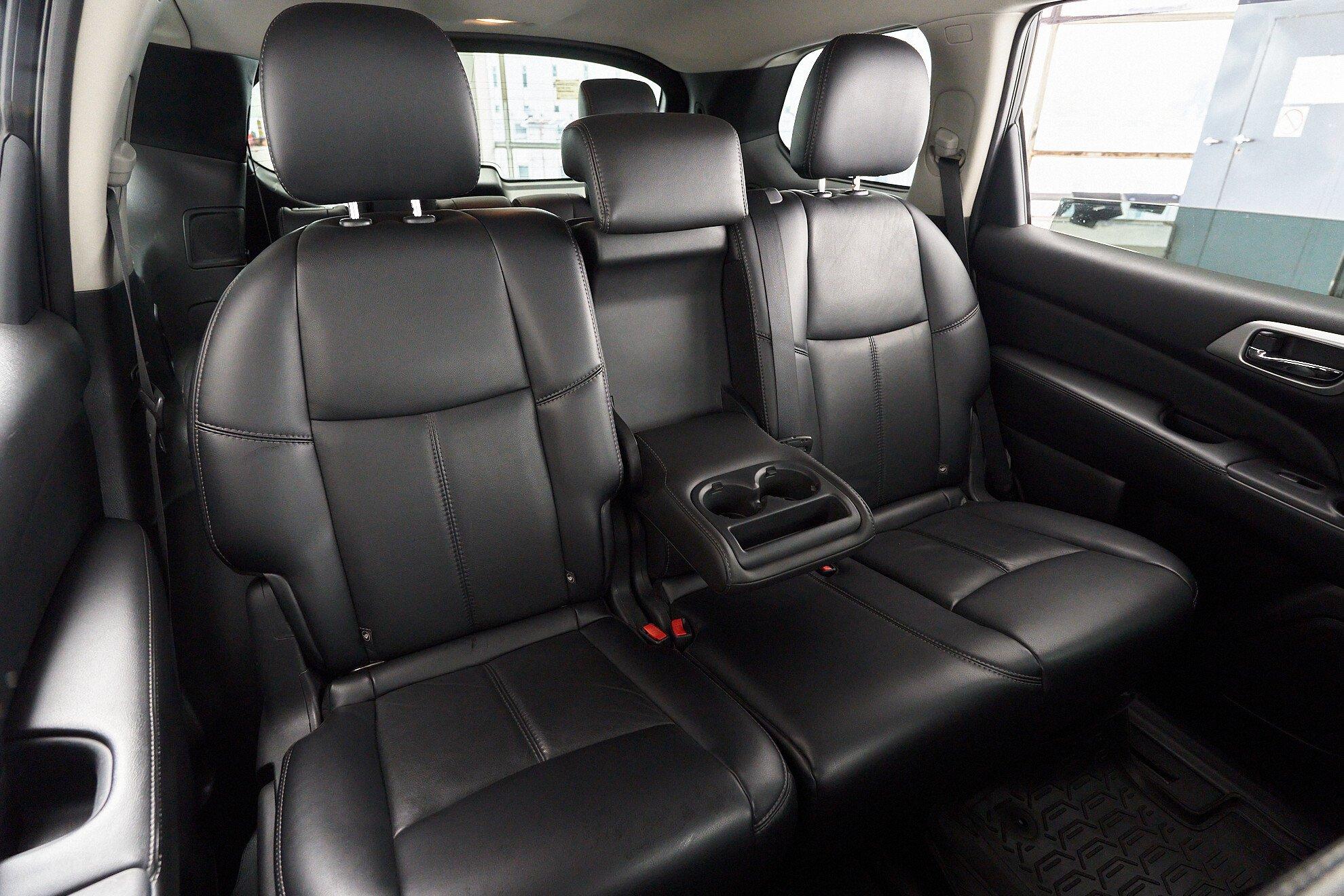 Nissan Pathfinder 2014, серый
