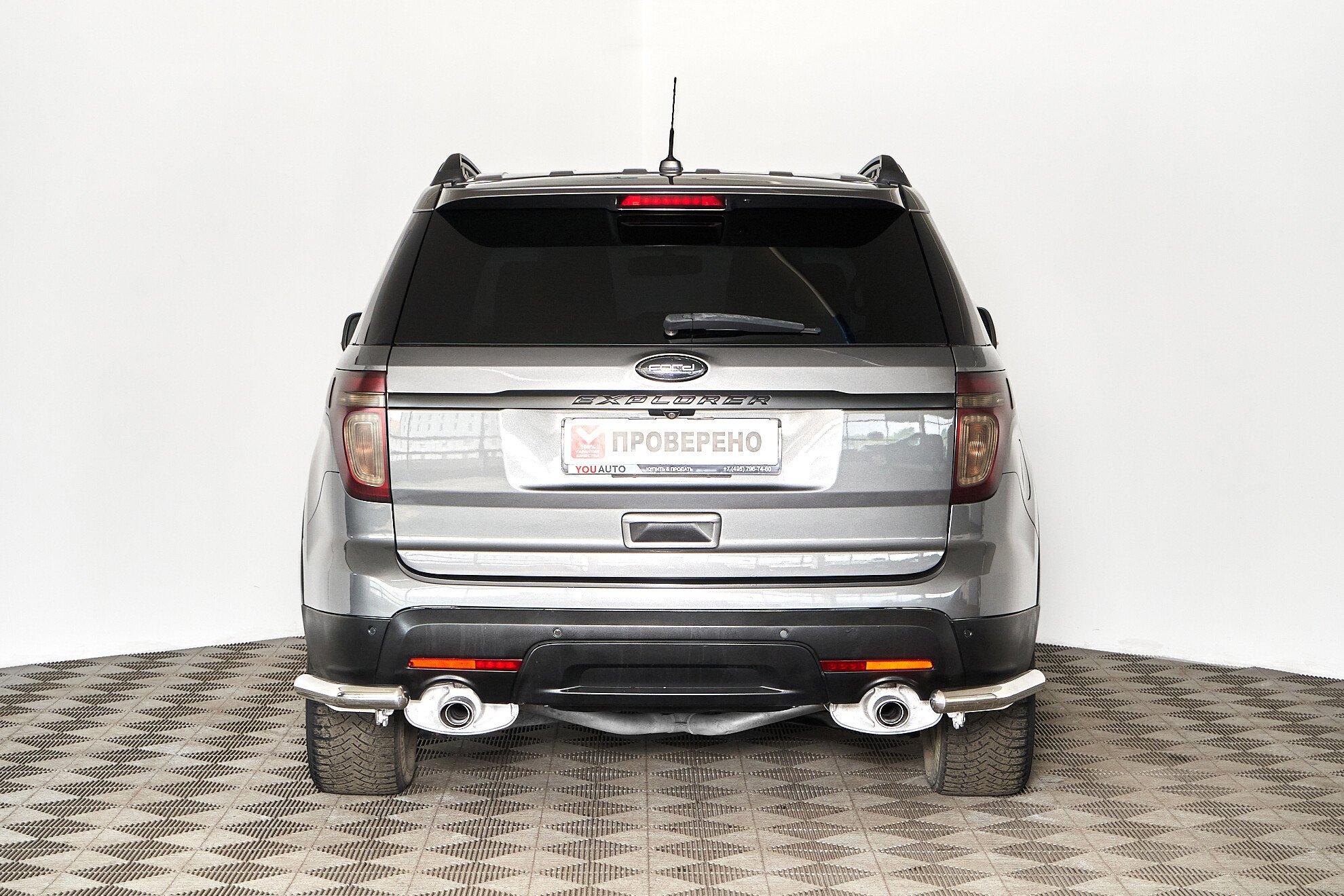 Ford Explorer 2014, серый