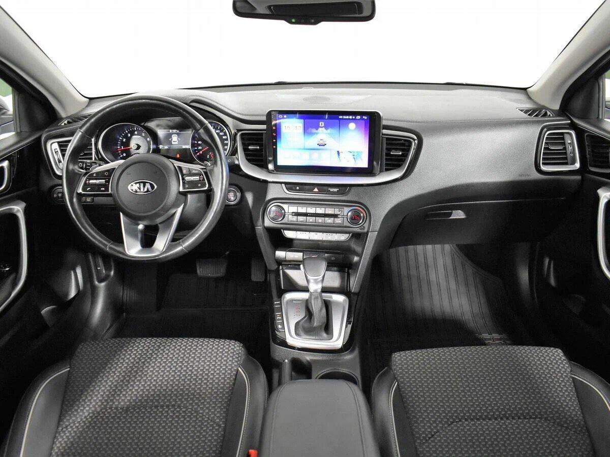 Kia XCeed 2021, белый