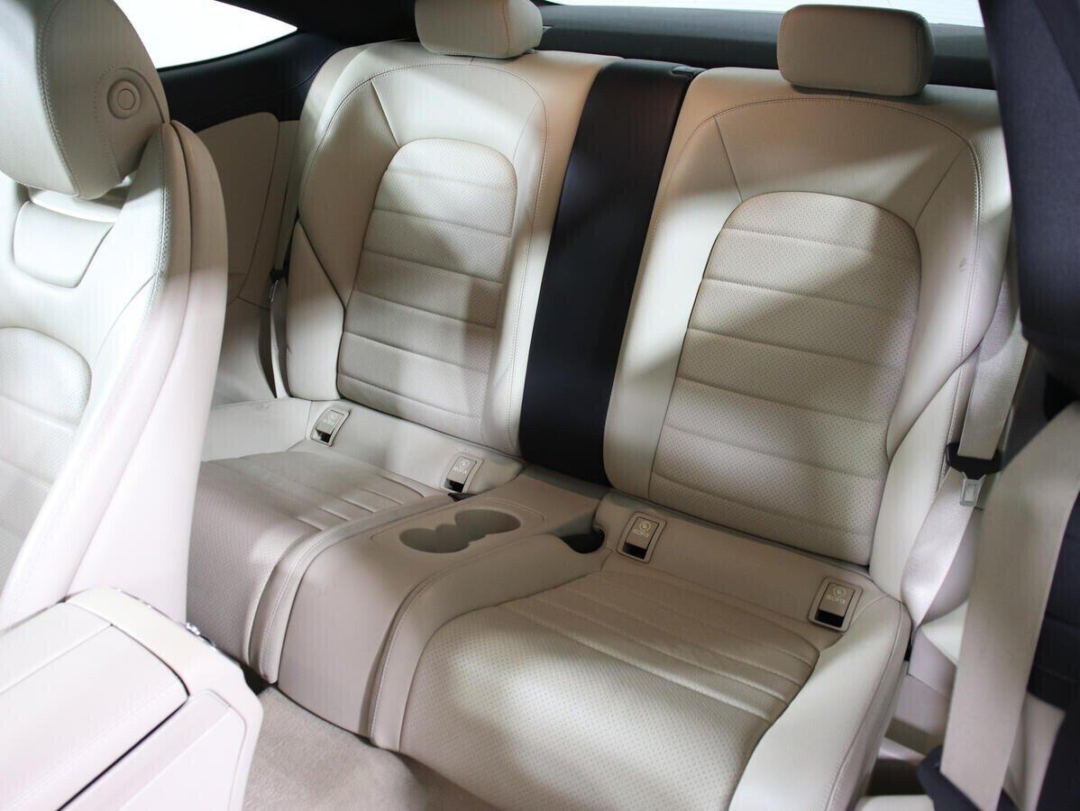 Mercedes-Benz C-Класс 2015, синий