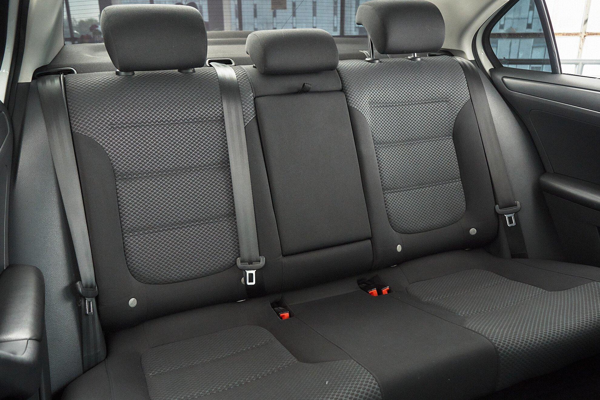 Volkswagen Jetta 2014, белый