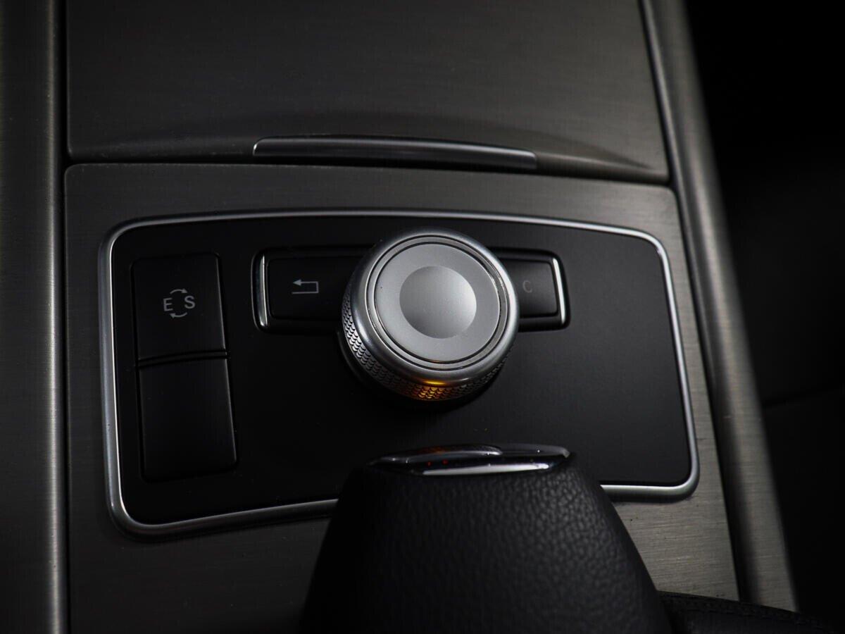 Mercedes-Benz E-Класс 2013, коричневый