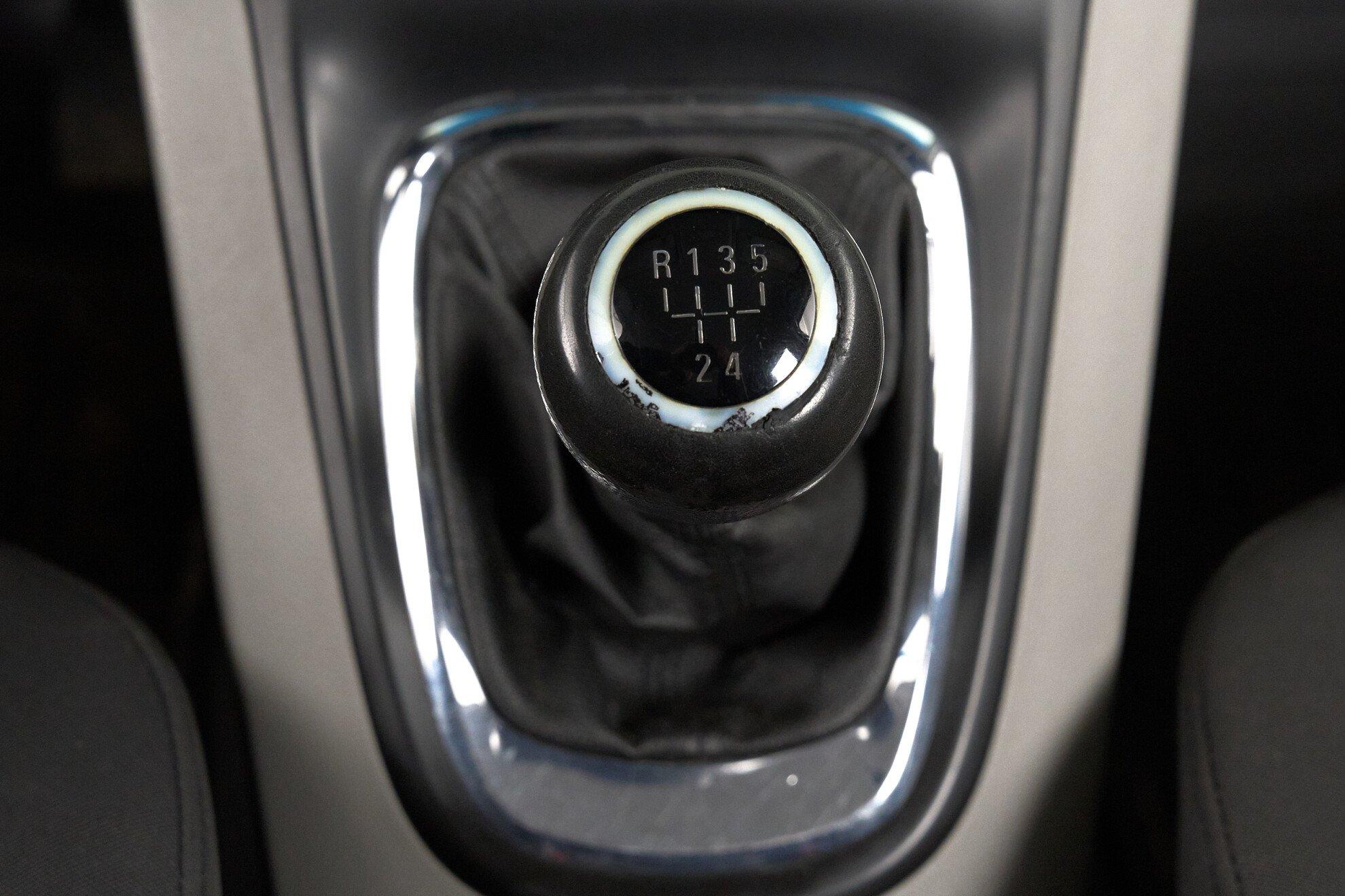 Chevrolet Orlando 2014, черный