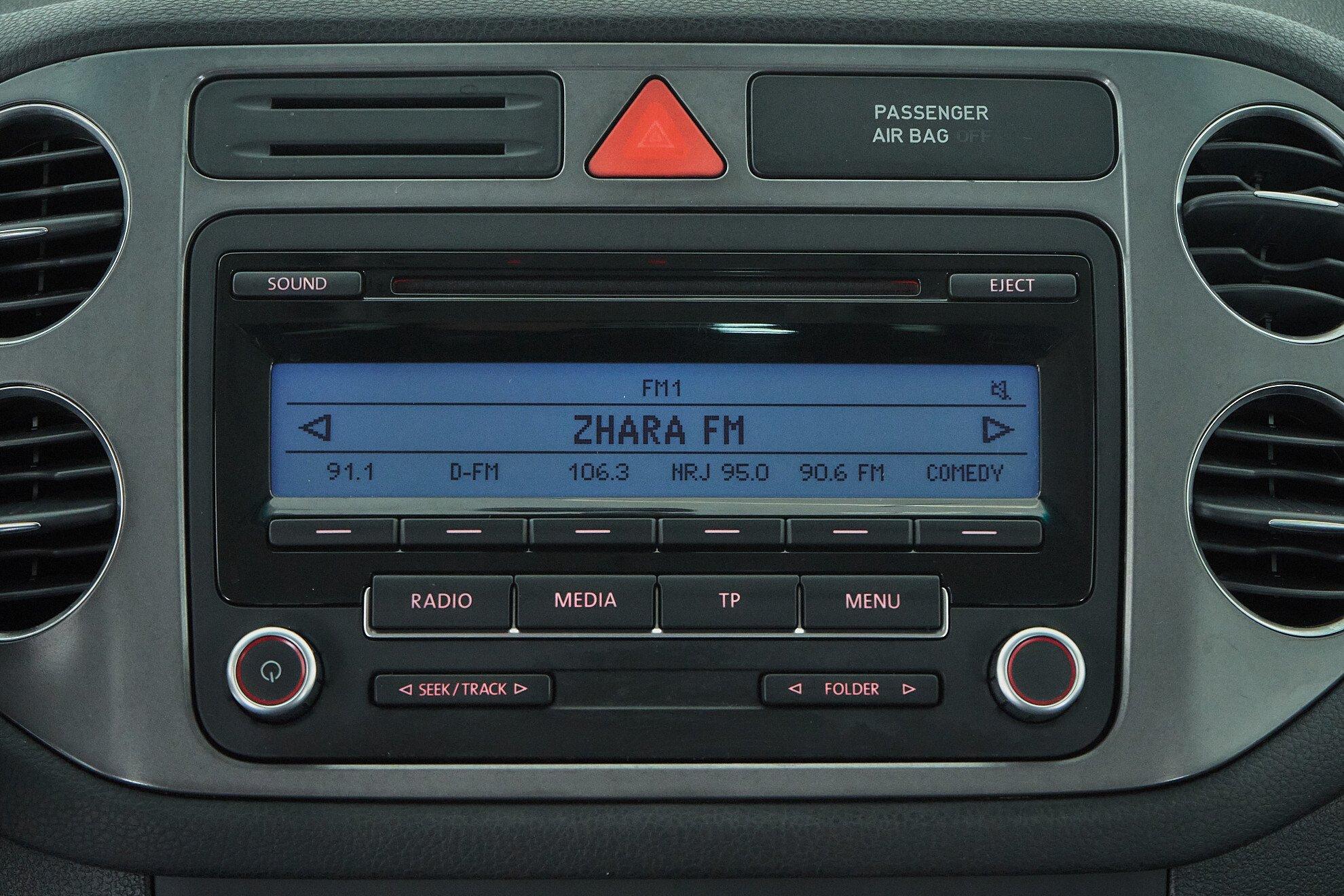 Volkswagen Tiguan 2009, серебряный