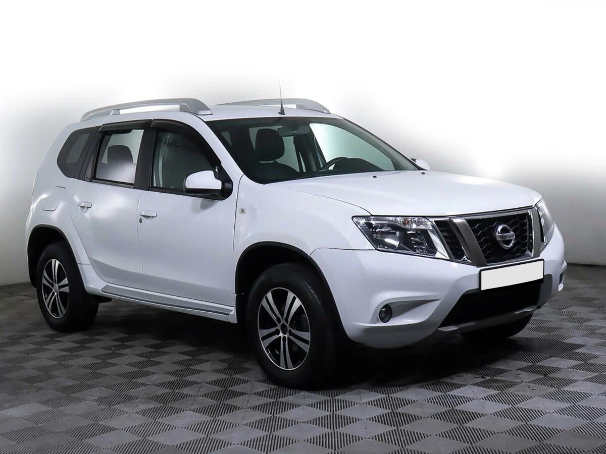 Nissan Terrano 2018, белый