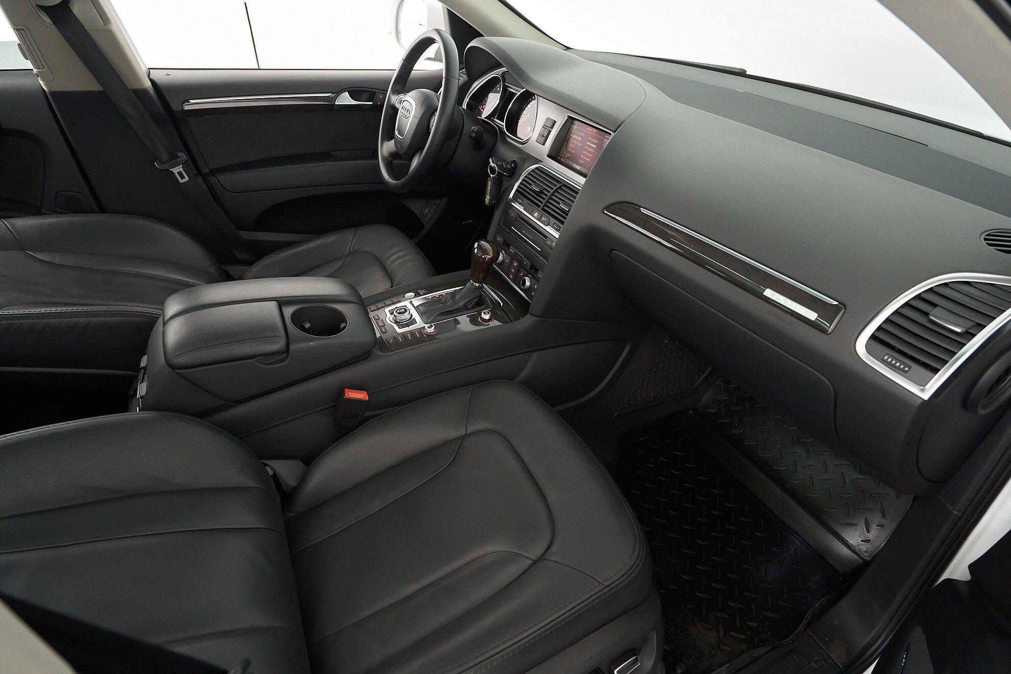Audi Q7 2014, белый