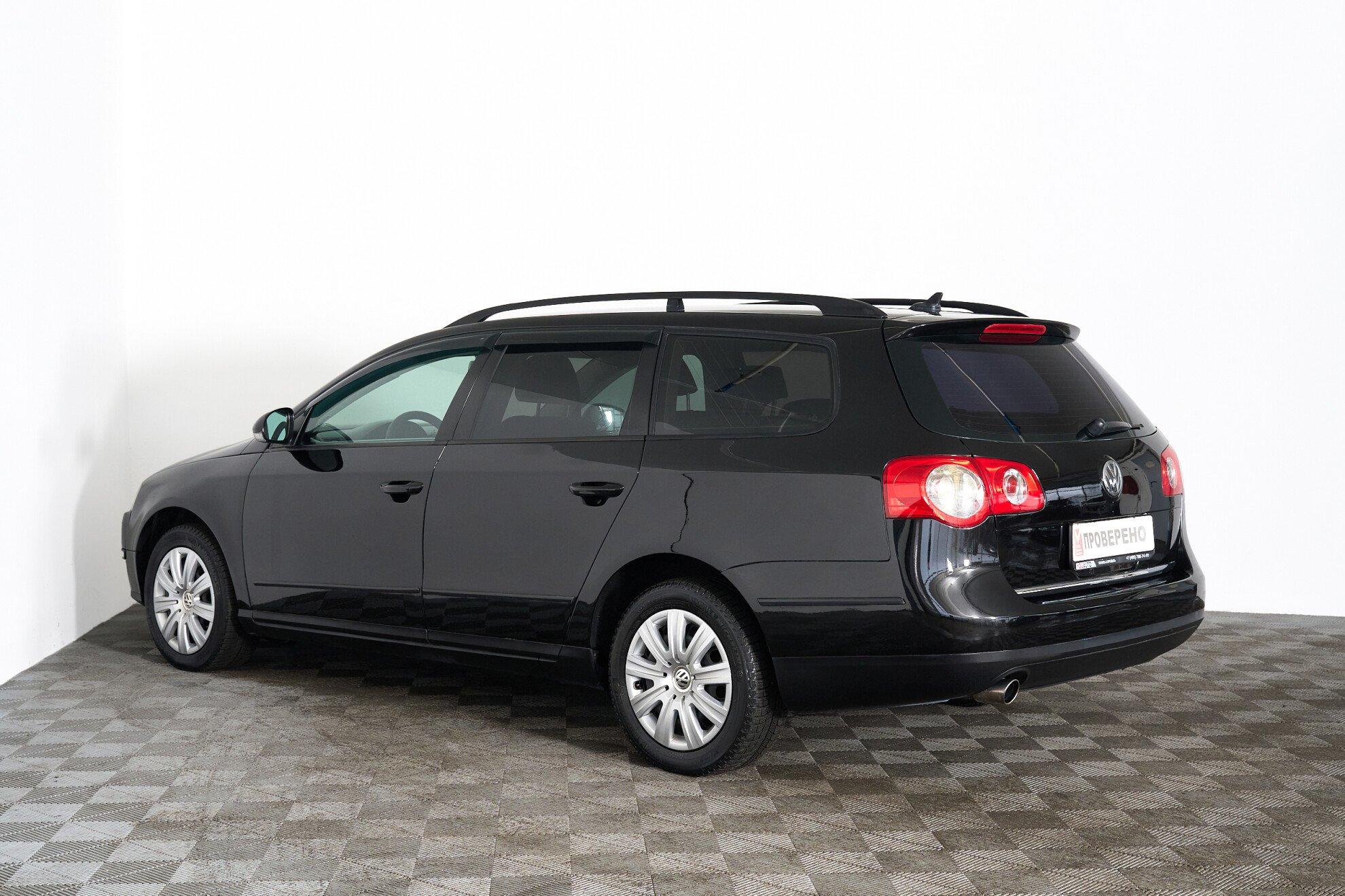 Volkswagen Passat 2010, черный