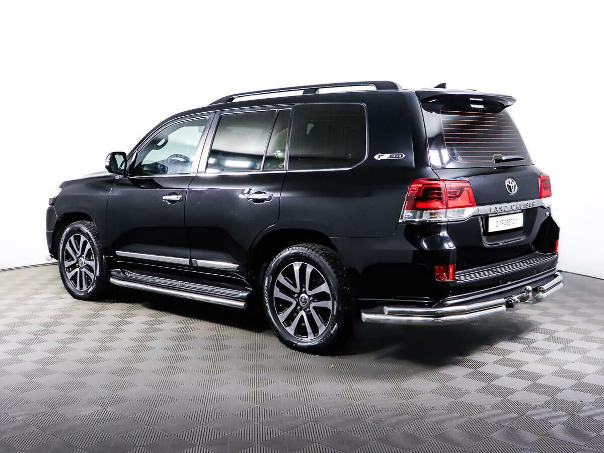 Toyota Land Cruiser 2018, черный