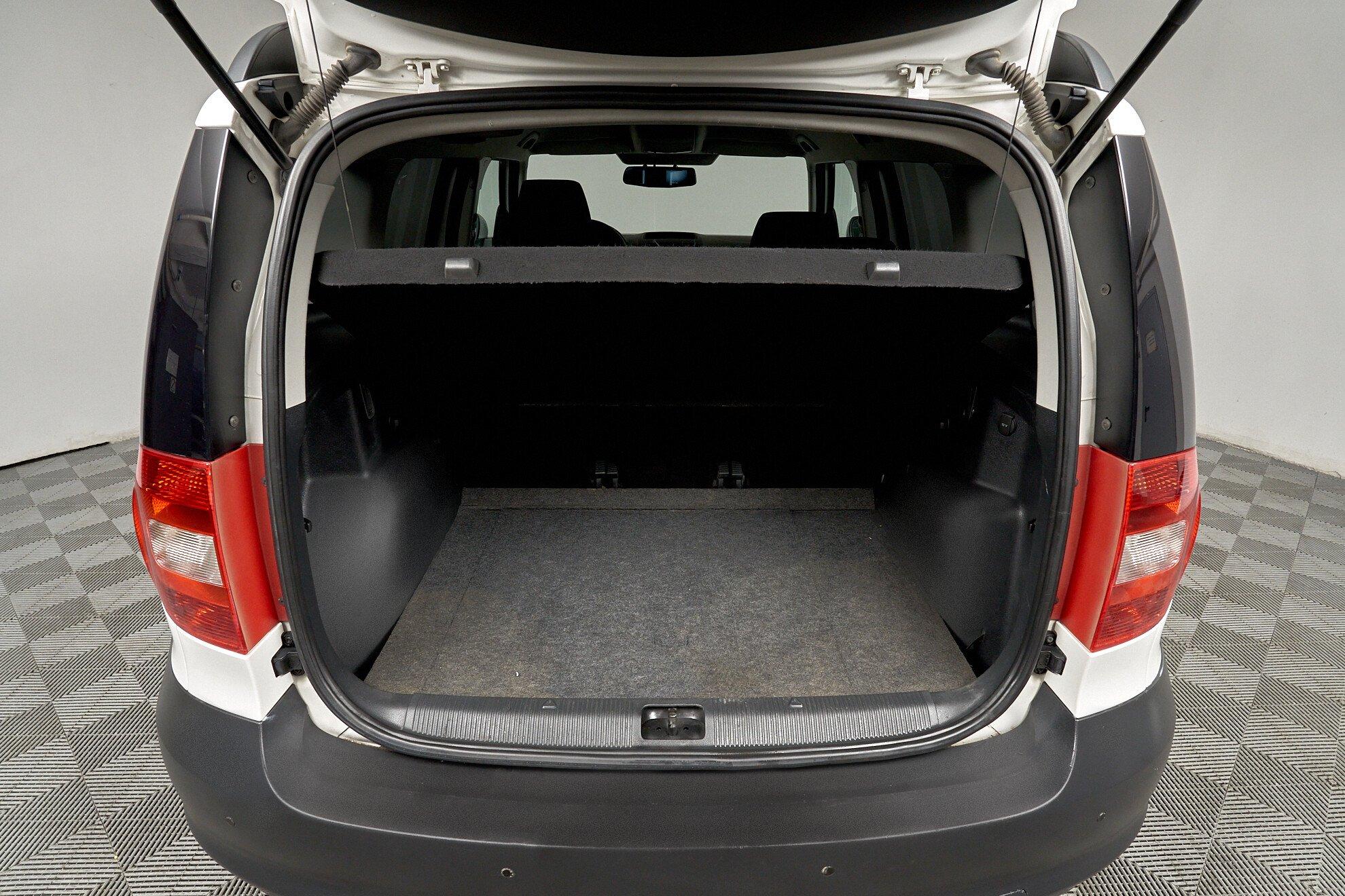 Skoda Yeti 2013, белый