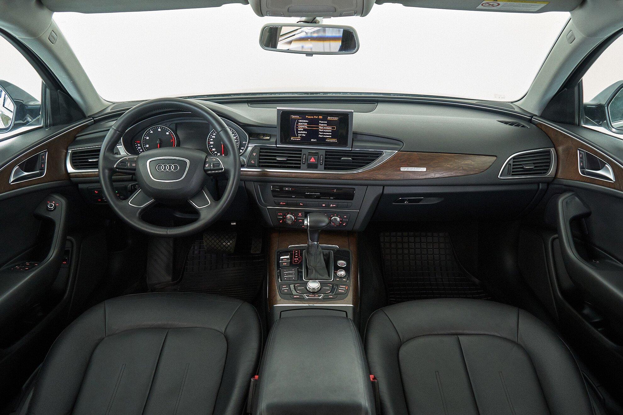 Audi A6 2012, черный