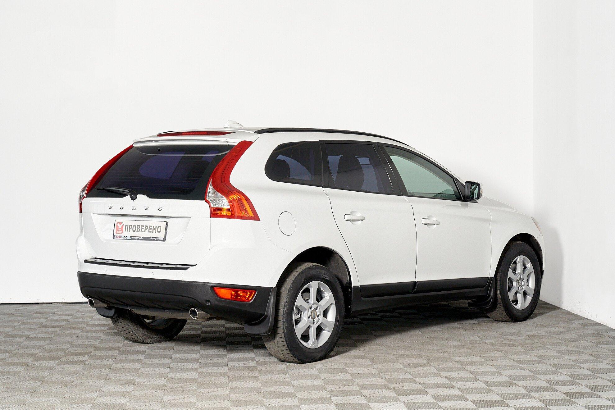 Volvo XC60 2011, белый