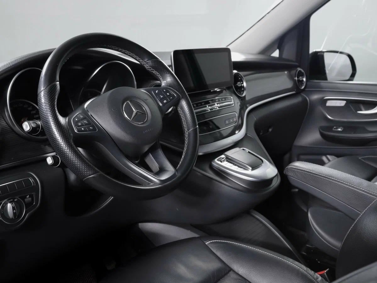 Mercedes-Benz V-Класс 2021, черный