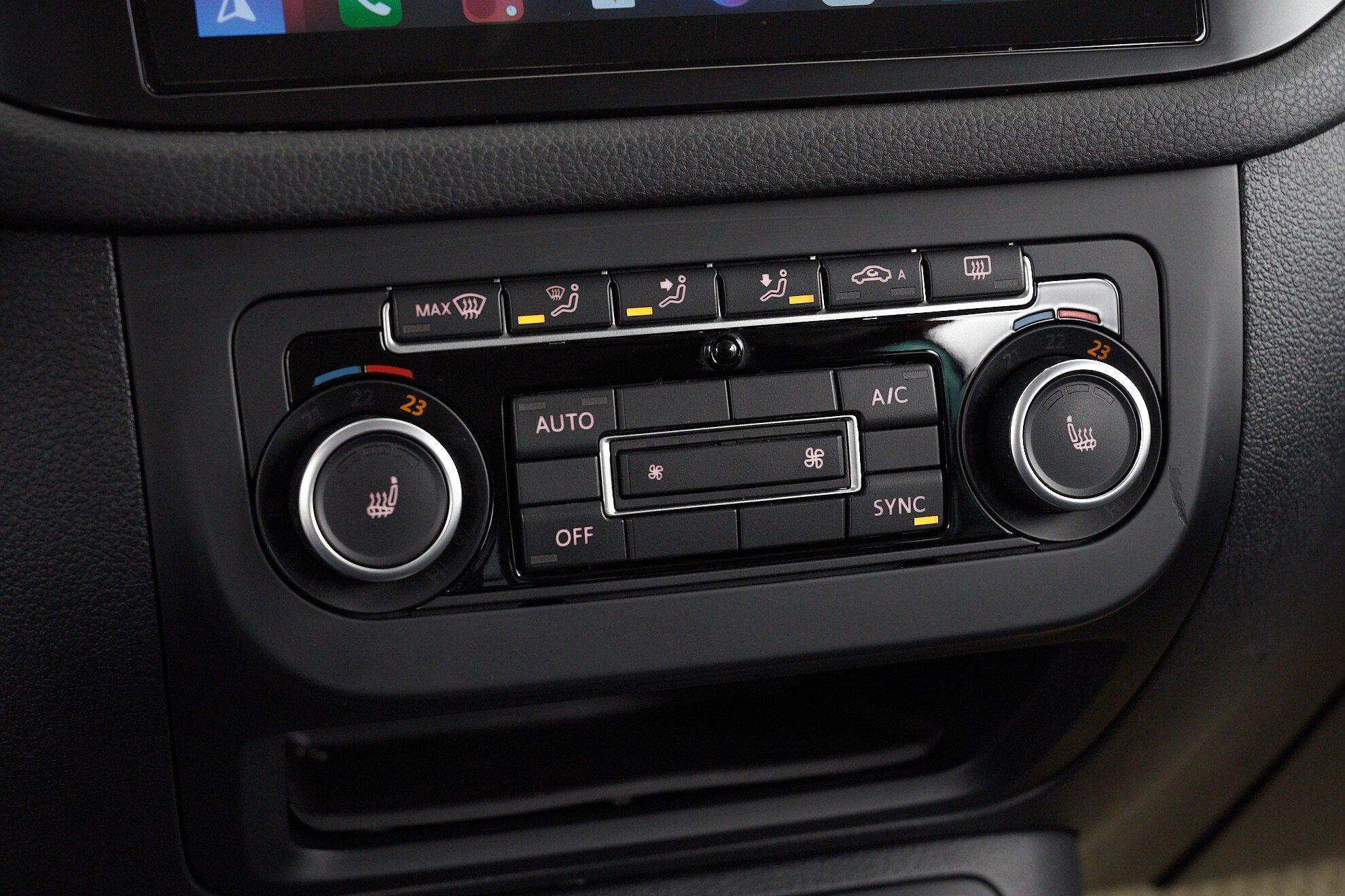 Volkswagen Tiguan 2015, белый