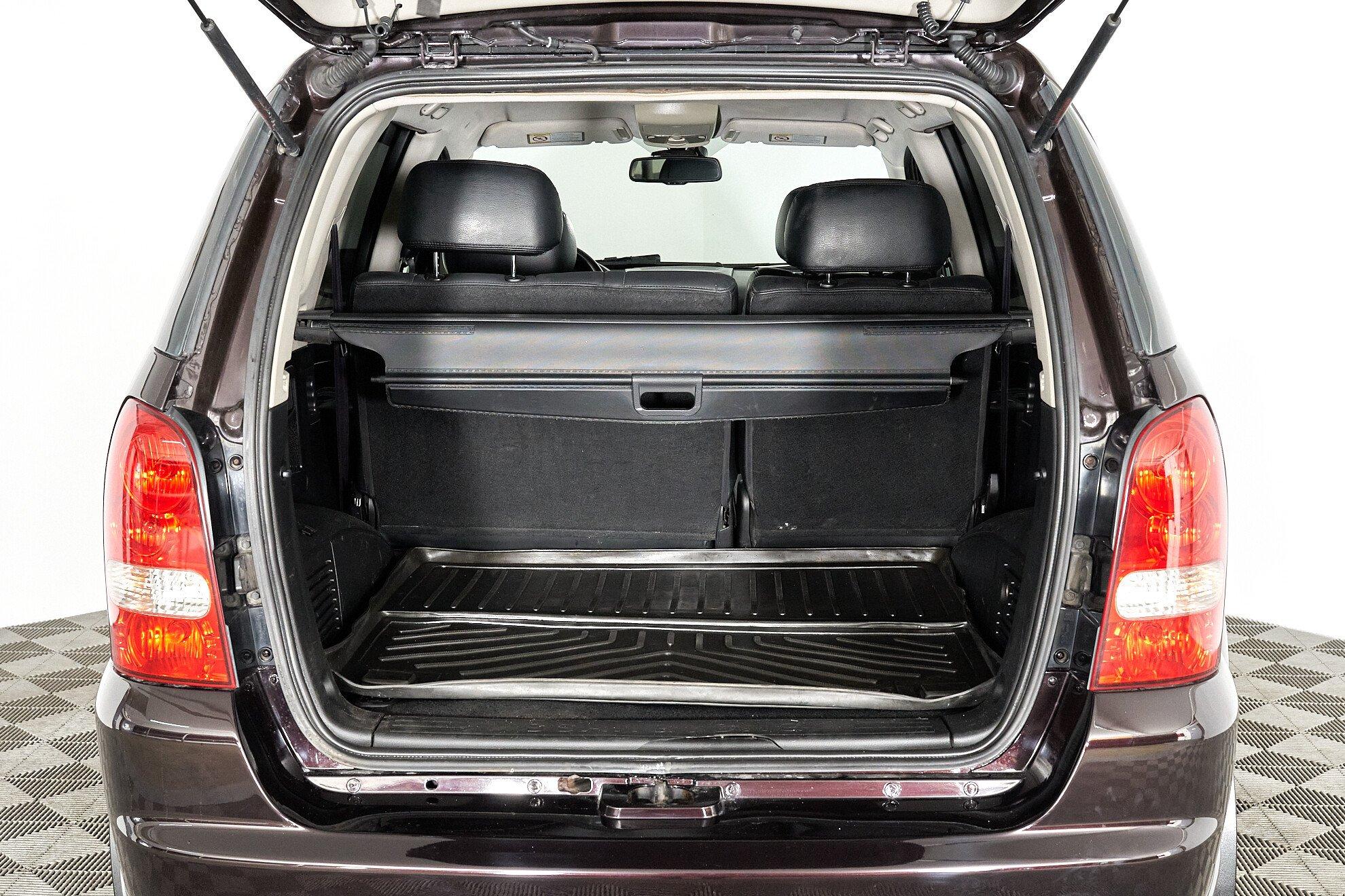 SsangYong Rexton 2012, пурпурный