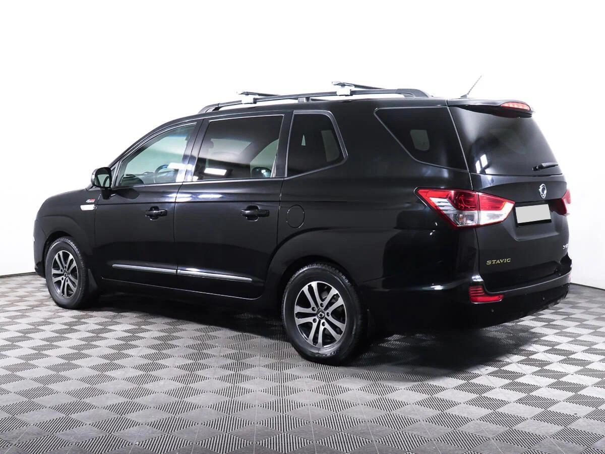 SsangYong Stavic 2018, черный