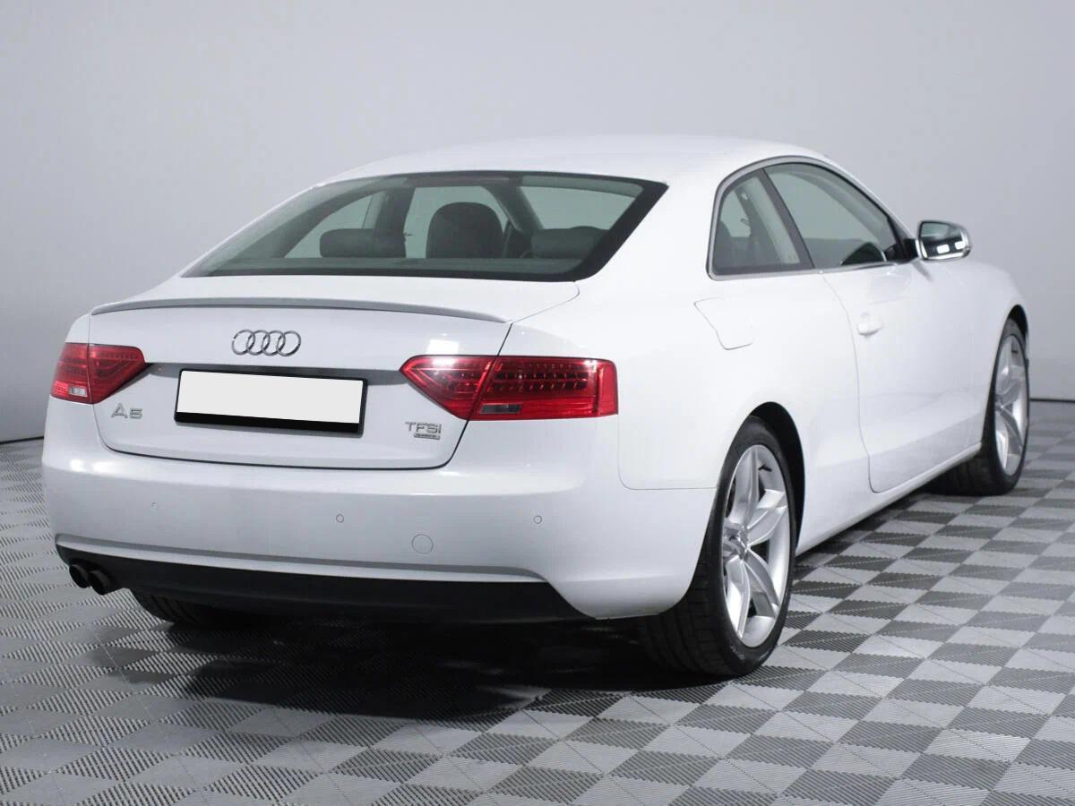 Audi A5 2016, белый