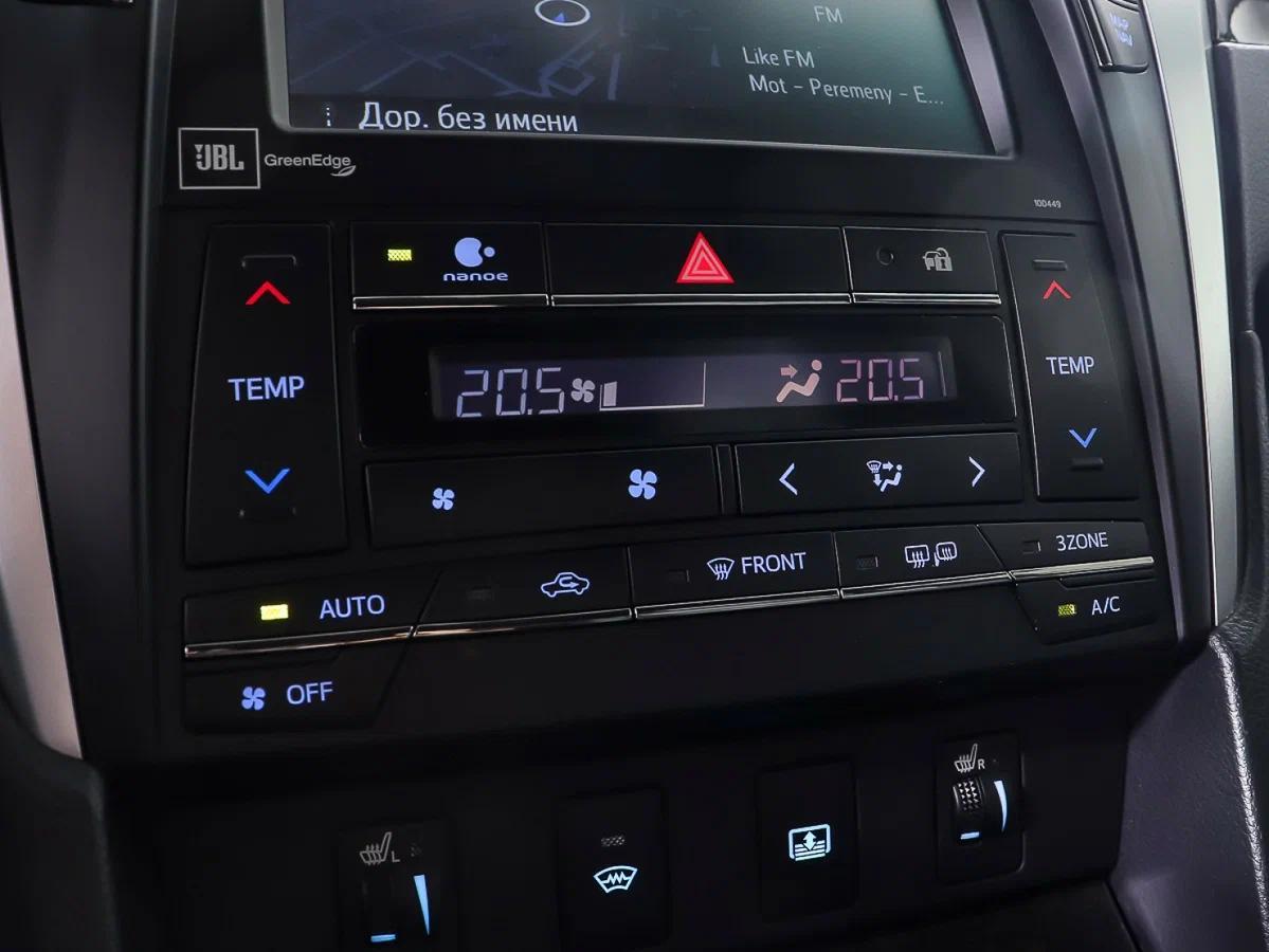 Toyota Camry 2017, черный