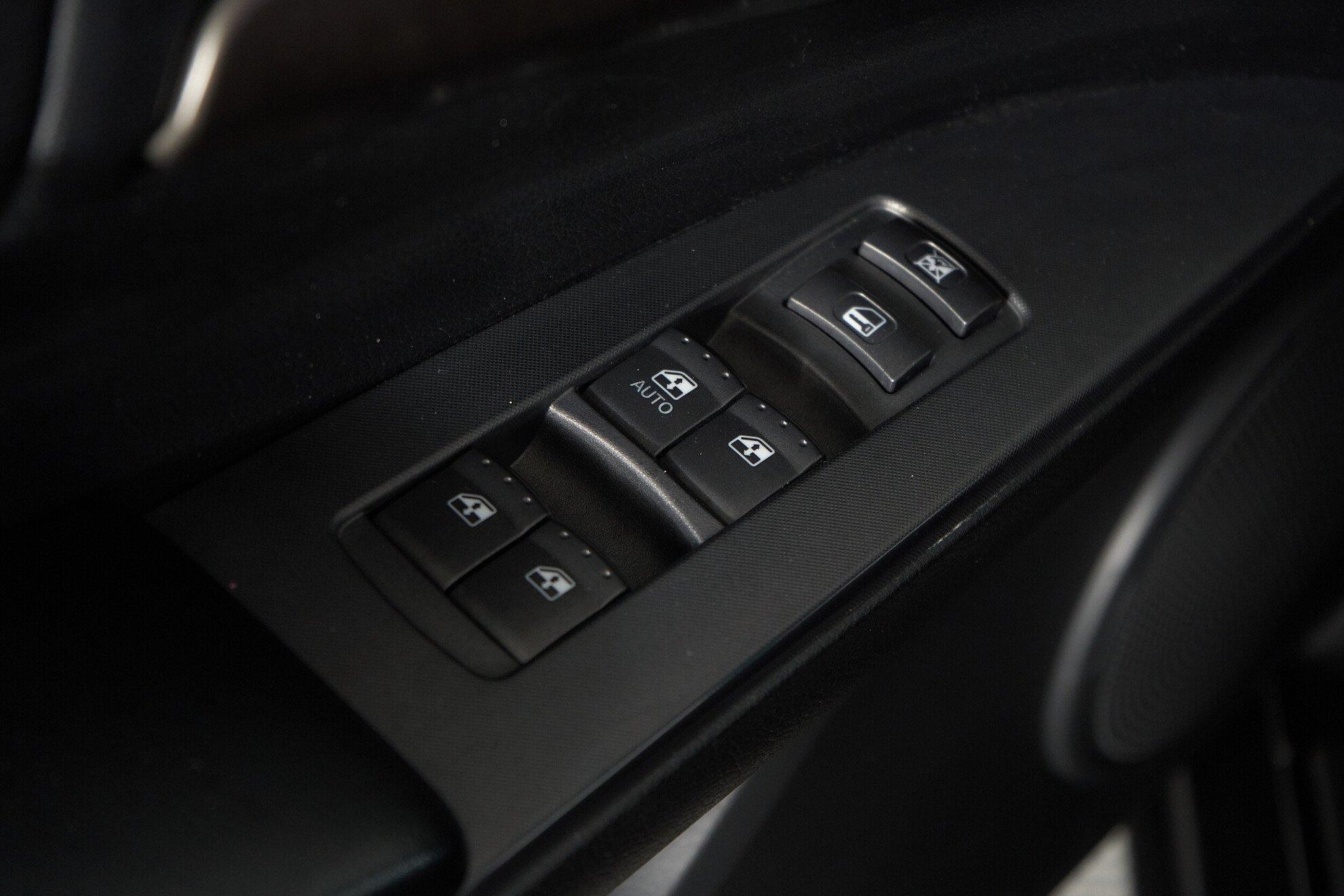 SsangYong Kyron 2013, черный