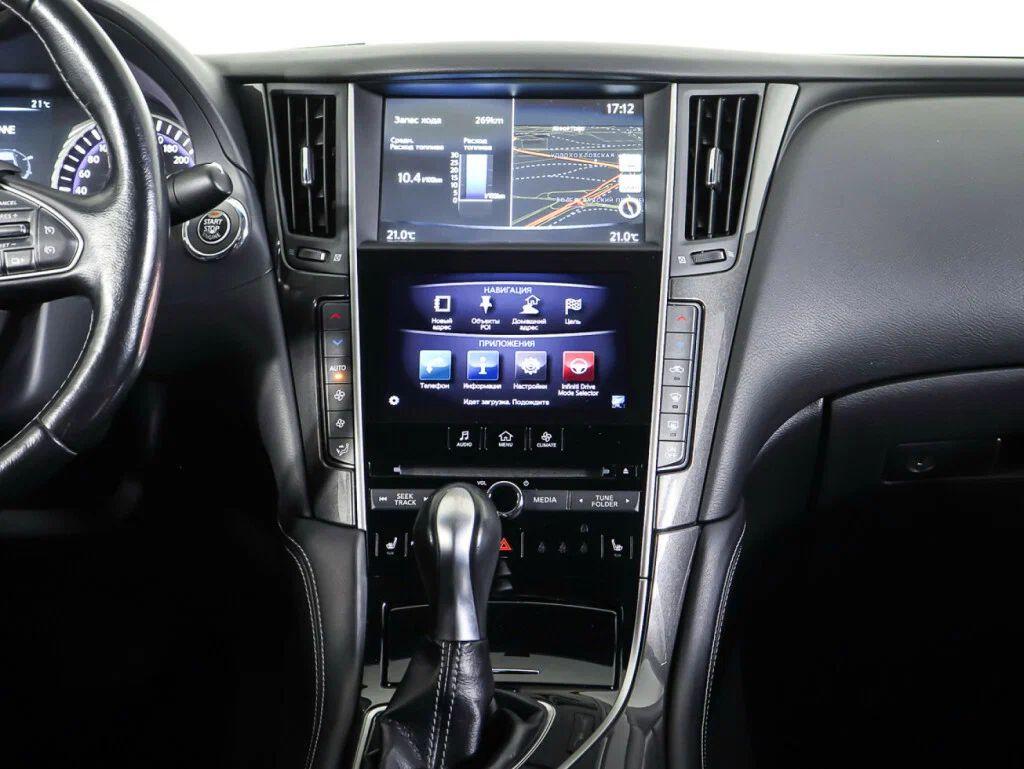Infiniti Q50 2015, серебряный