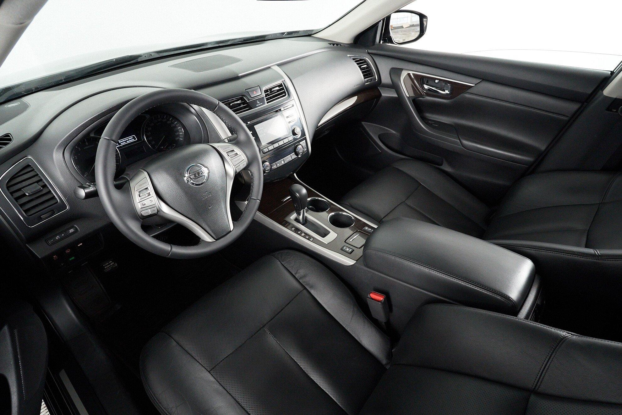 Nissan Teana 2015, черный