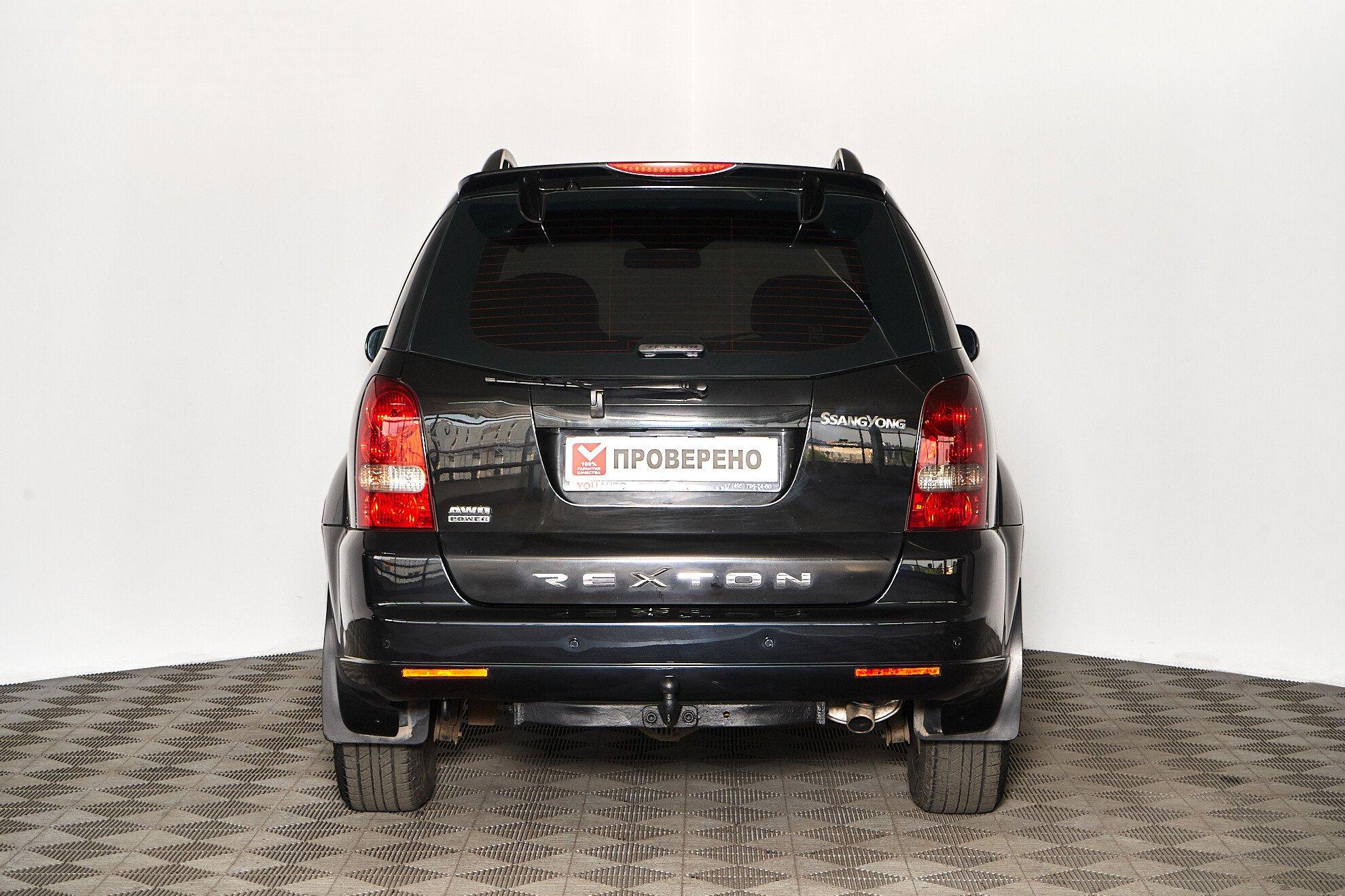 SsangYong Rexton 2011, черный