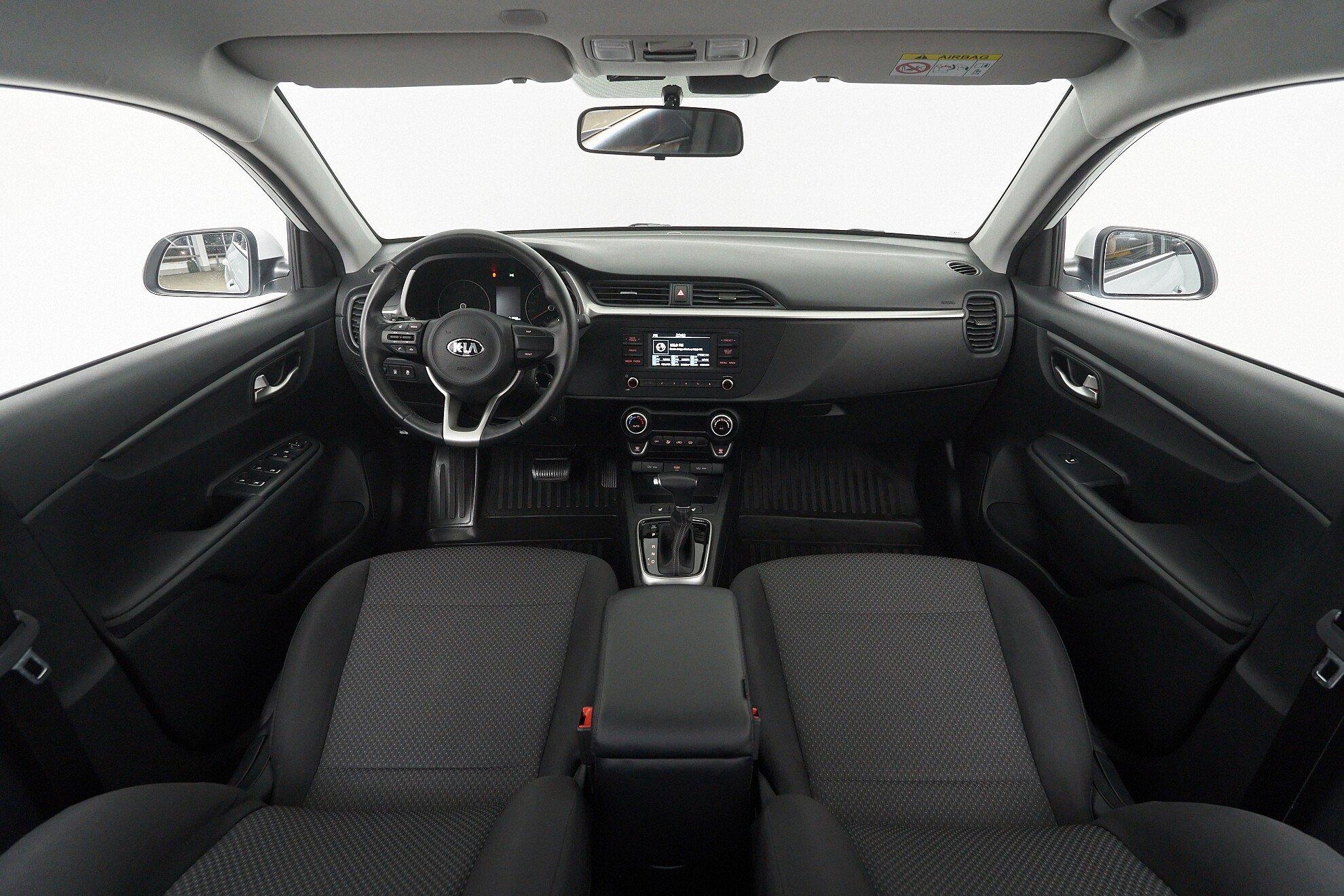 Kia Rio 2022, белый