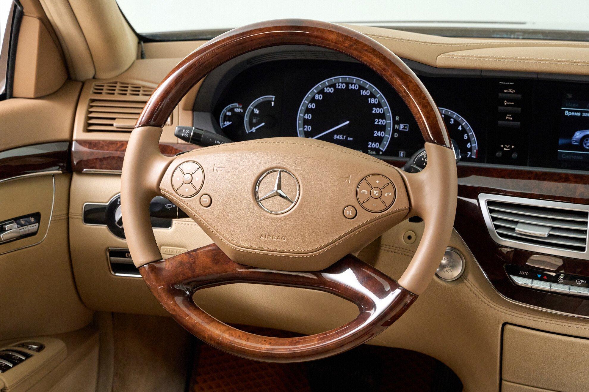 Mercedes-Benz S-Класс 2012, коричневый
