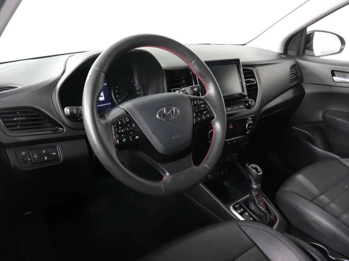 Hyundai Solaris 2022, черный
