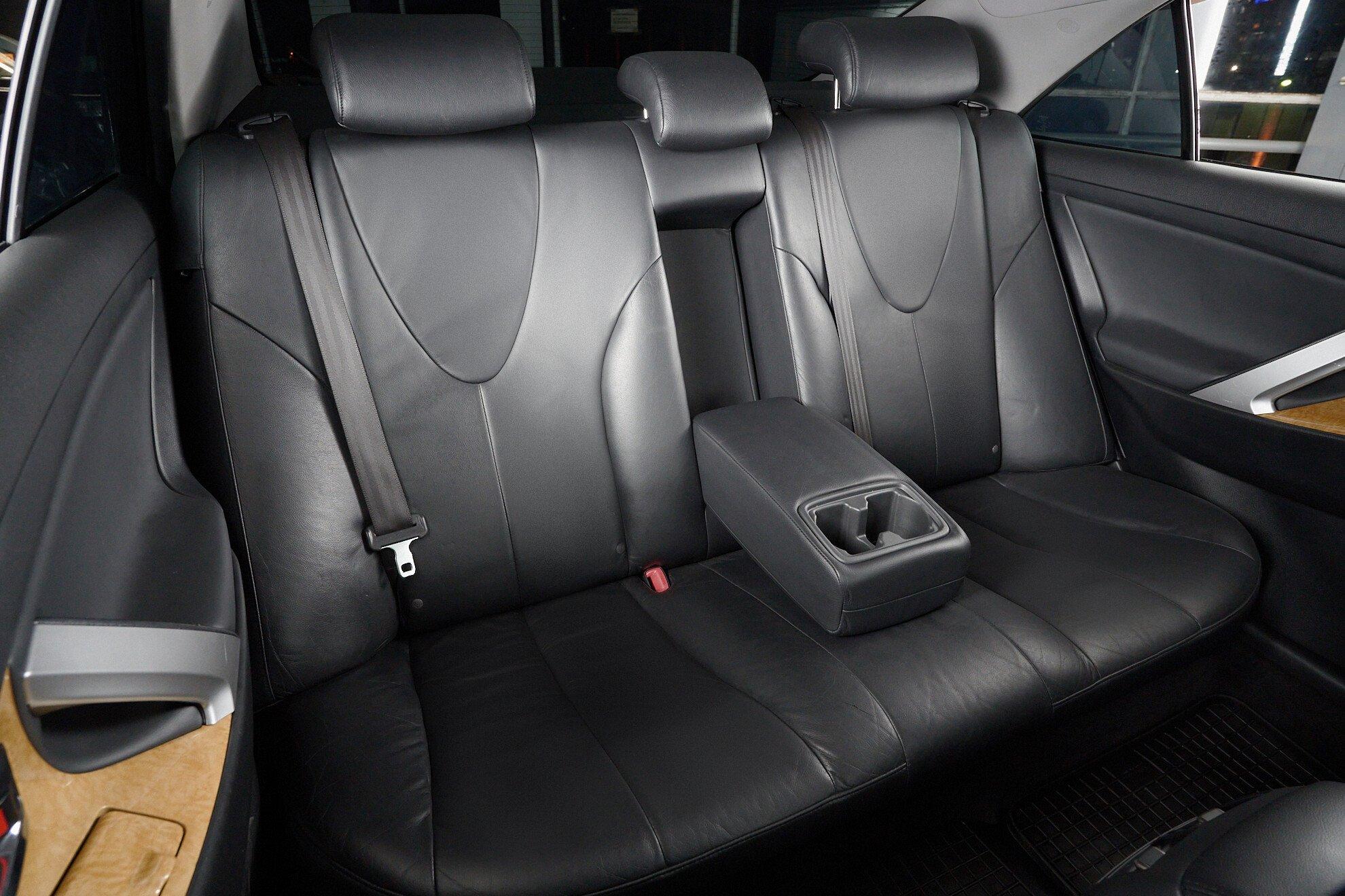 Toyota Camry 2008, серый