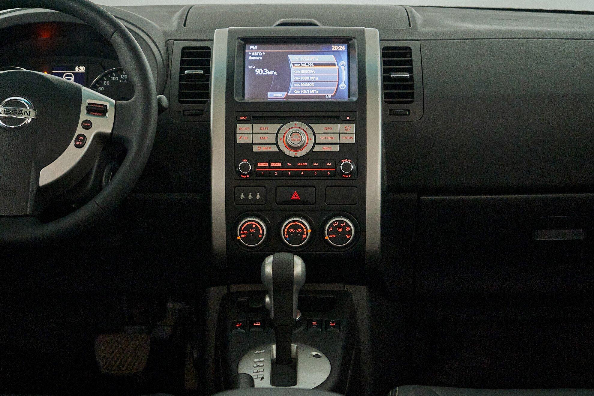 Nissan X-Trail 2012, серый