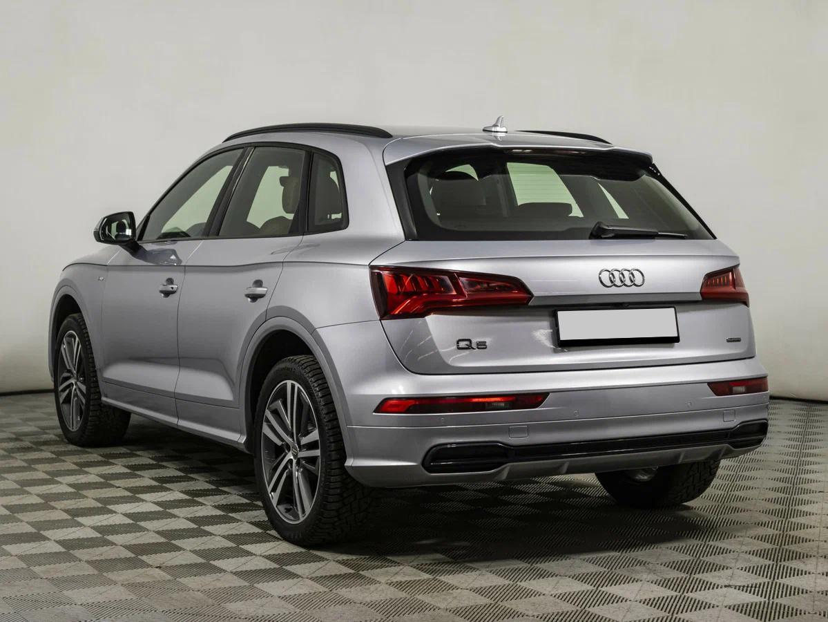Audi Q5 2018, серебряный